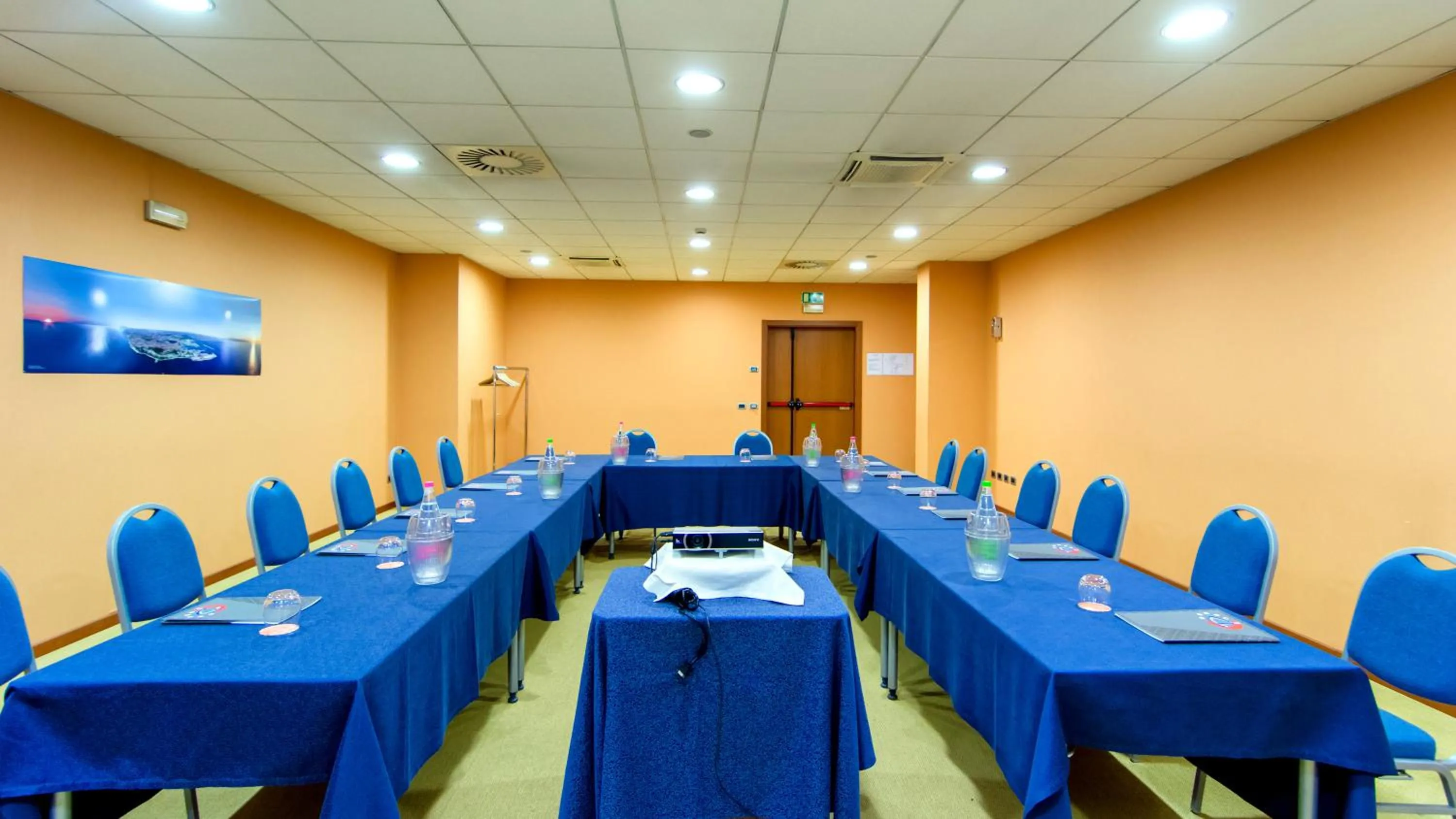 Business facilities in Hotel Concorde