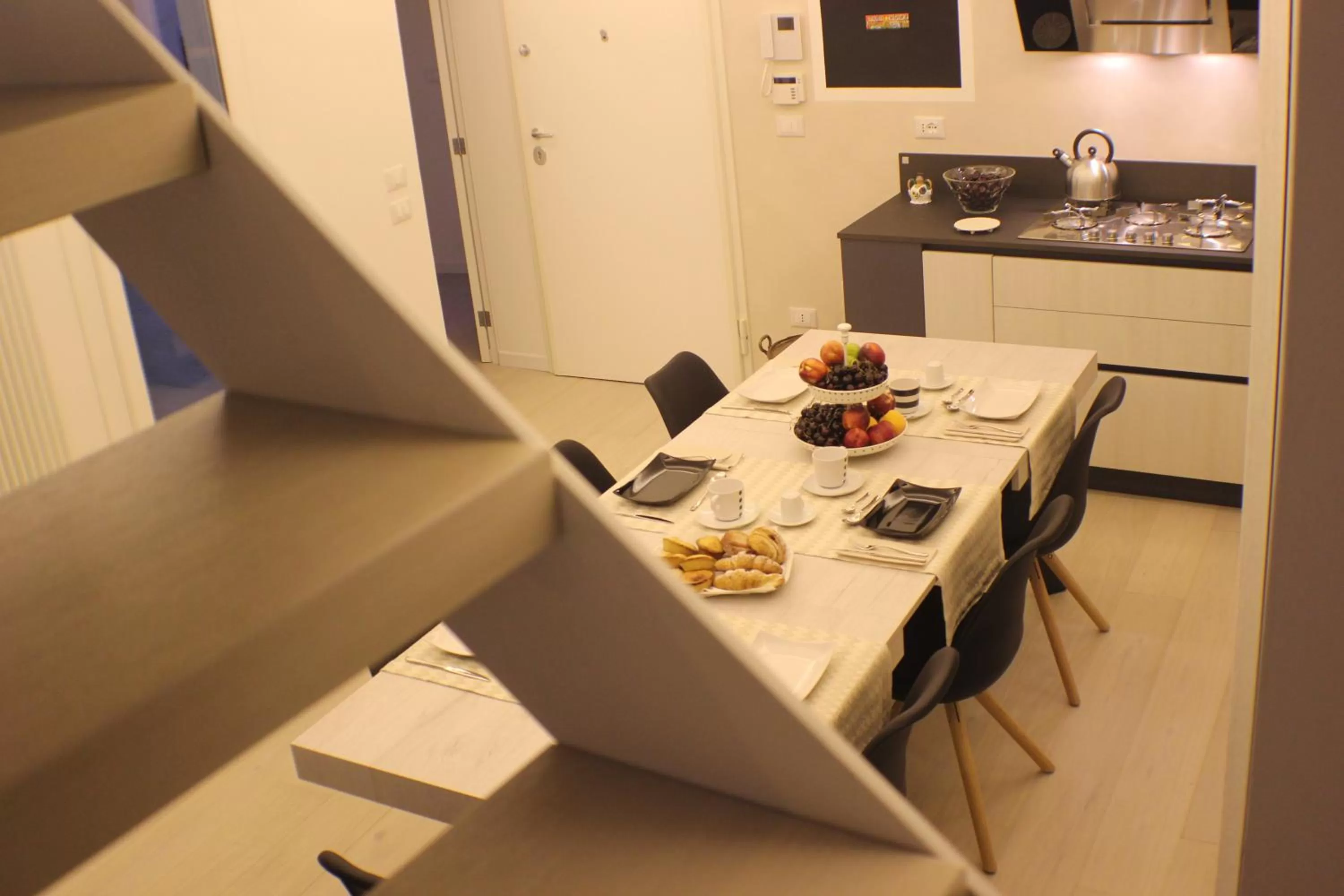 Communal lounge/ TV room in La Finestra sul Convitto B&B