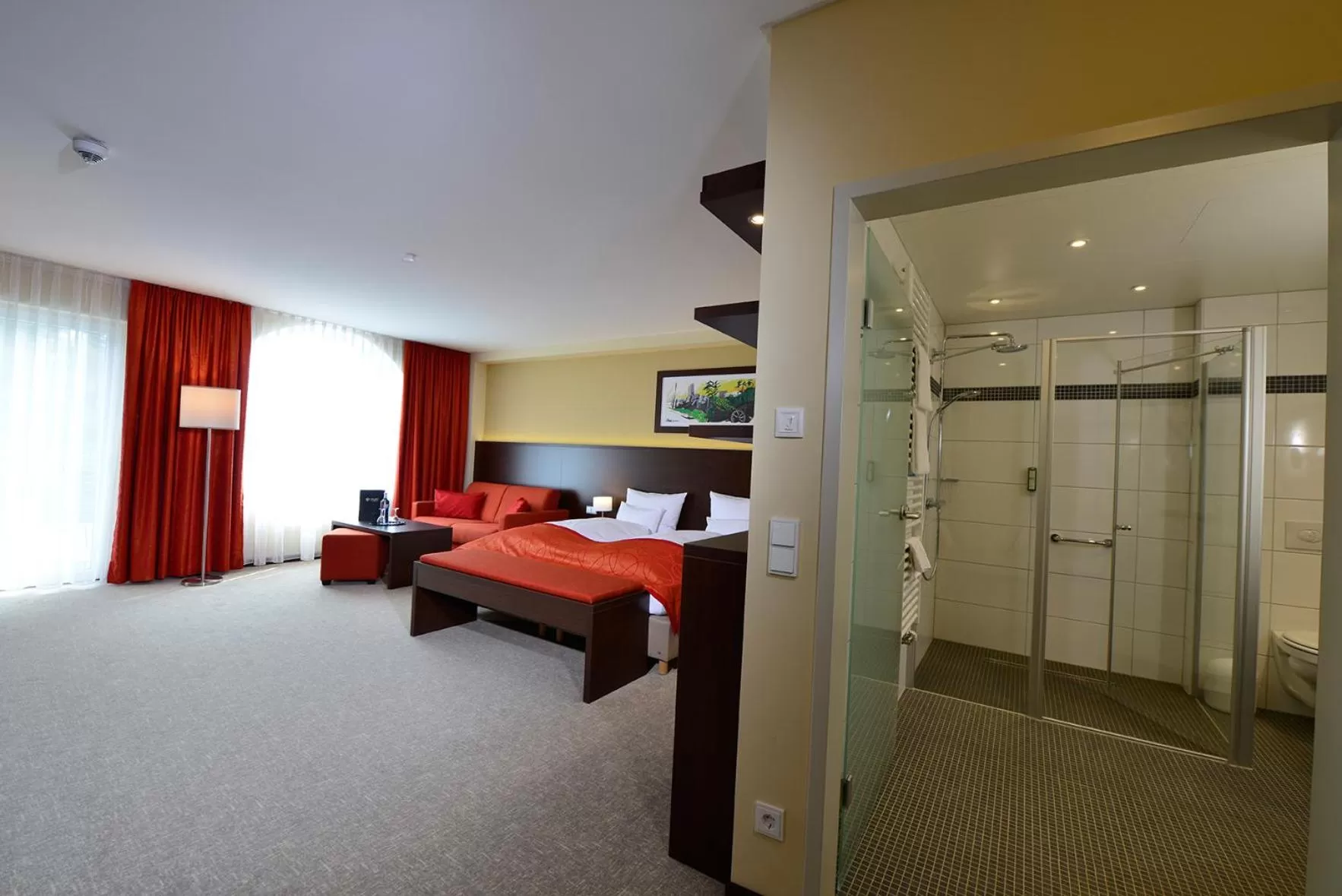 Photo of the whole room, Bed in Aribo Hotel