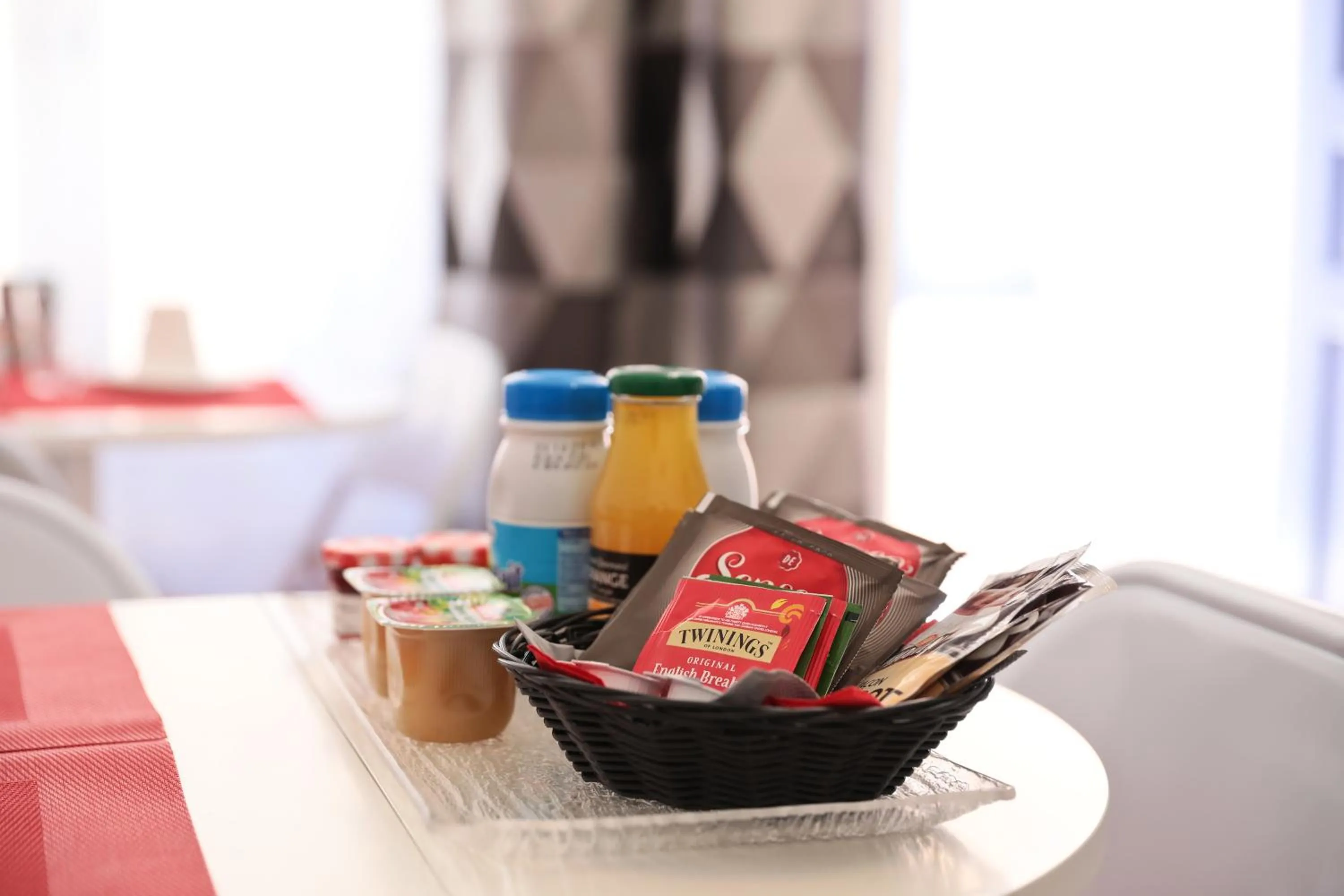 Breakfast in Hotel De L'Horloge