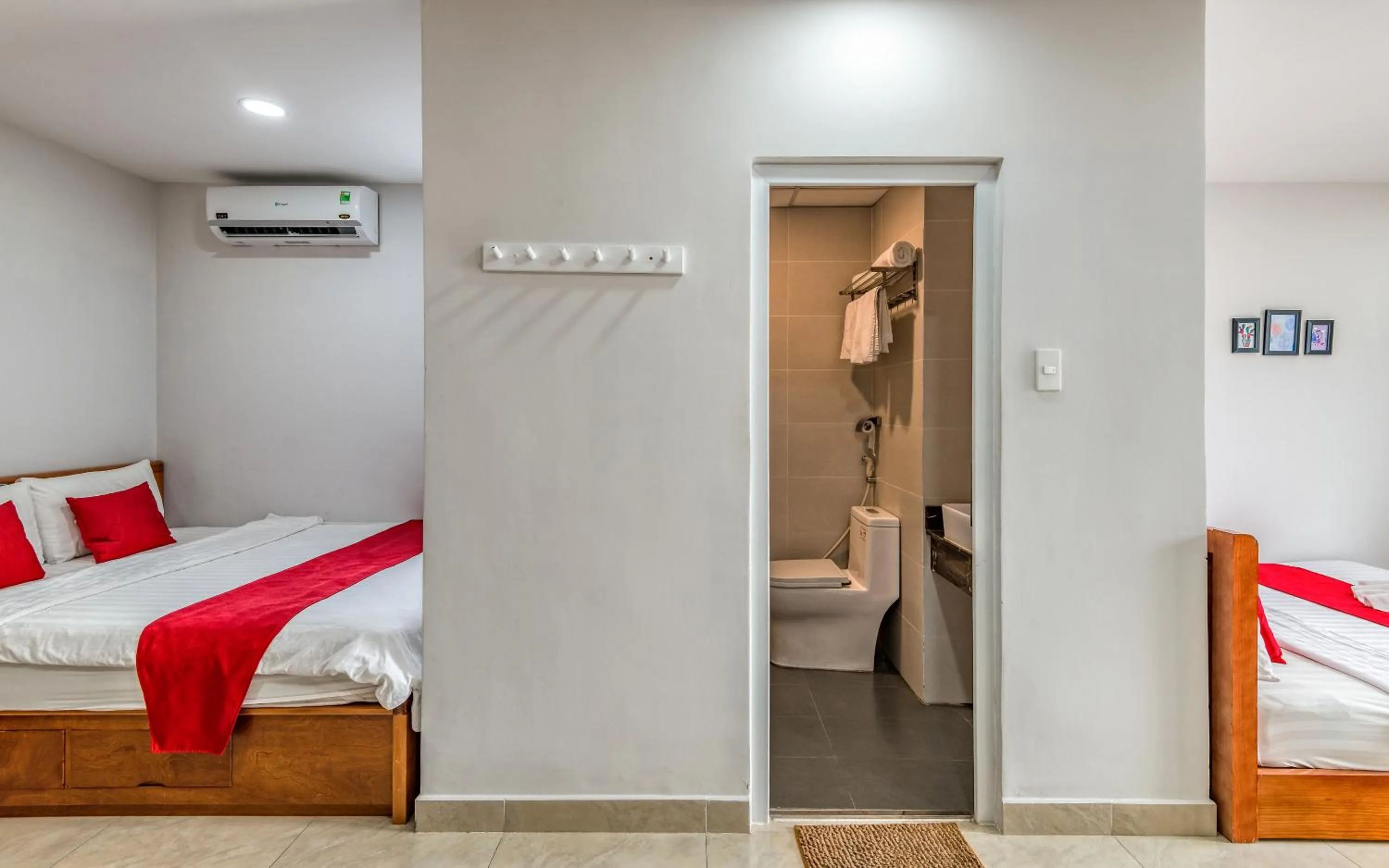 Bed in Cherry Hotel and Apartment