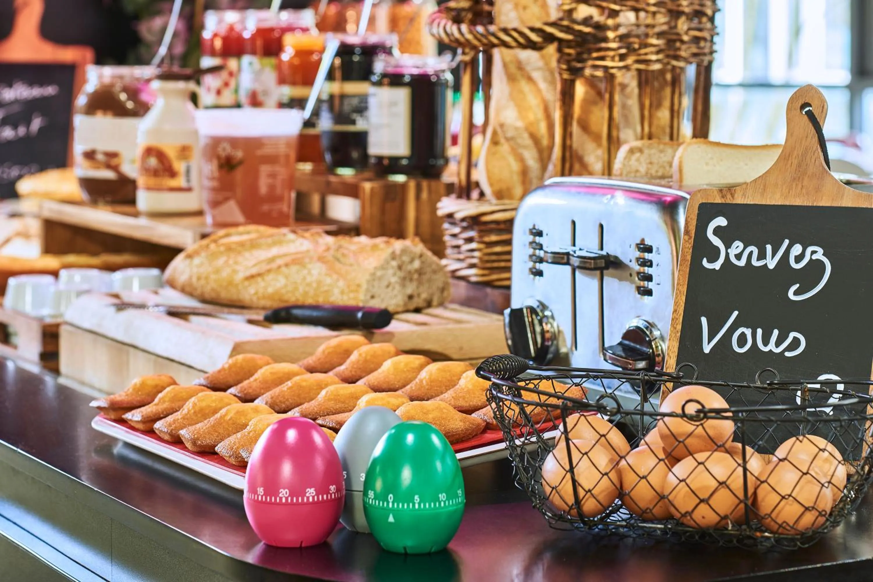 Buffet breakfast in Campanile PRIME - Arcueil