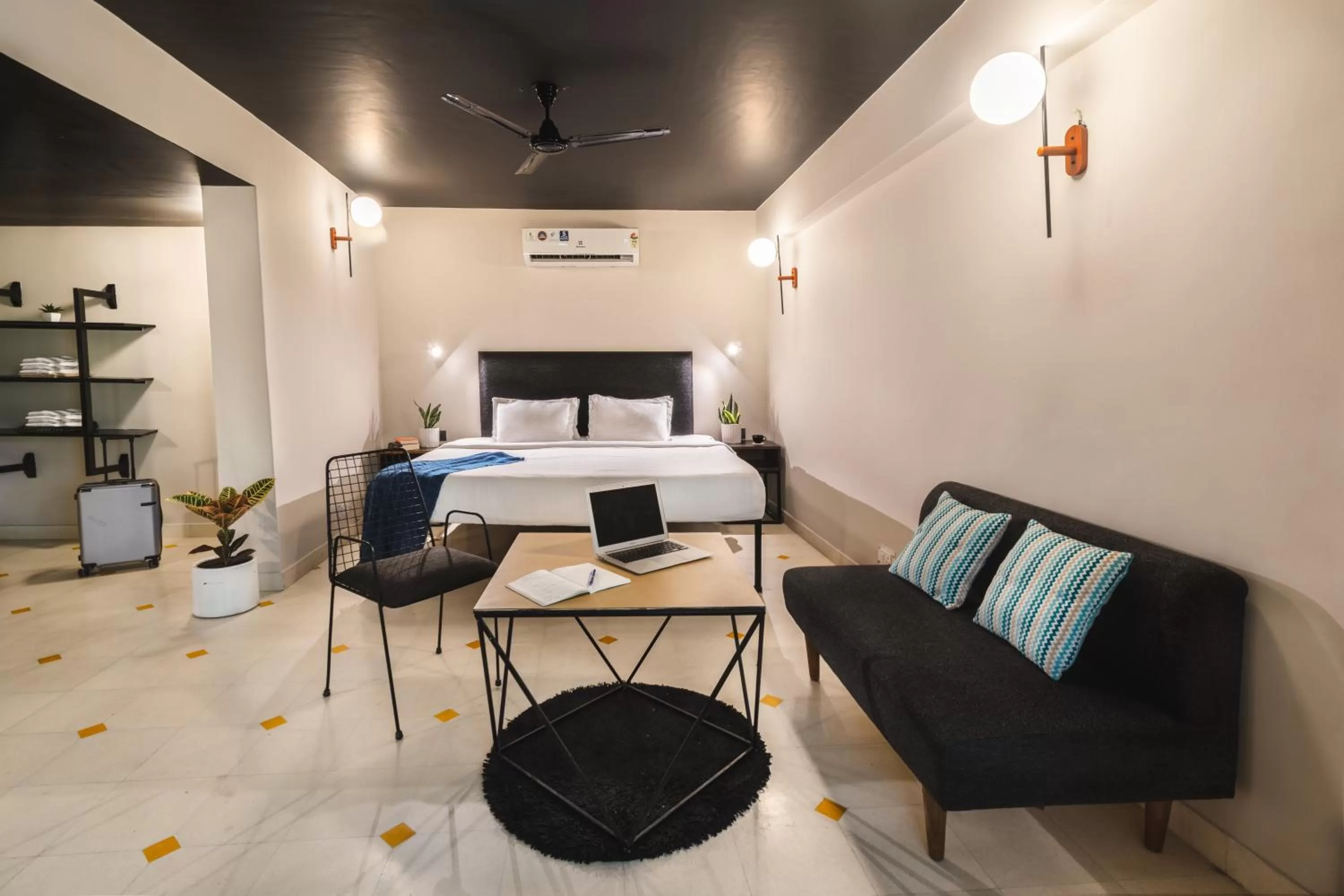 Bedroom in LetsBunk Poshtel & Suites