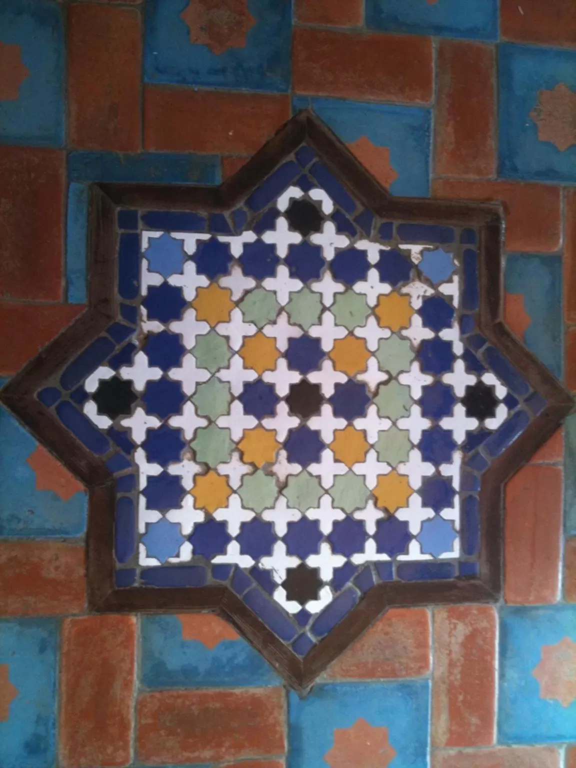 Decorative detail in Dar Zman