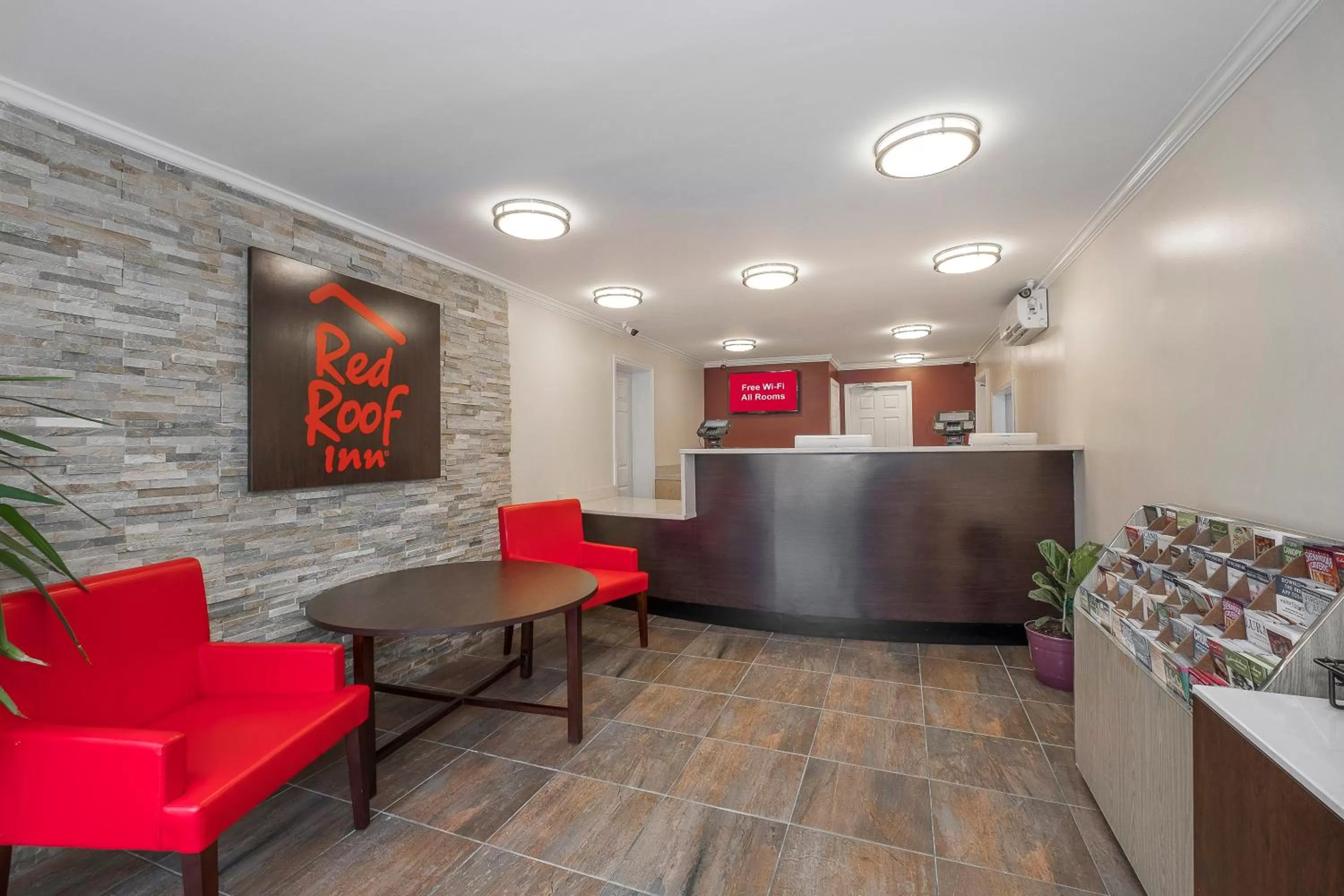Lobby or reception in Red Roof Inn Fredericksburg North
