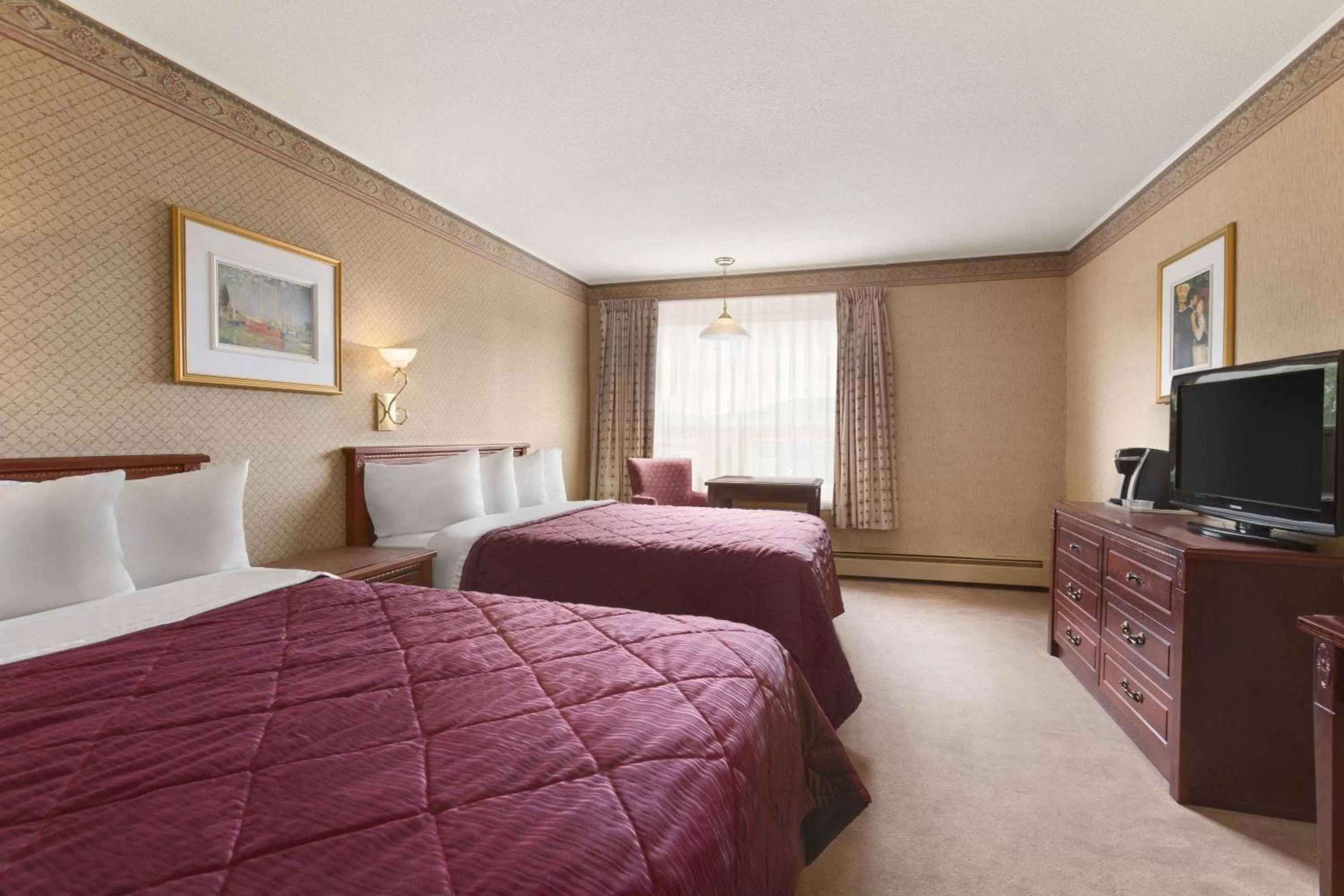 Photo of the whole room in Travelodge by Wyndham Edmundston