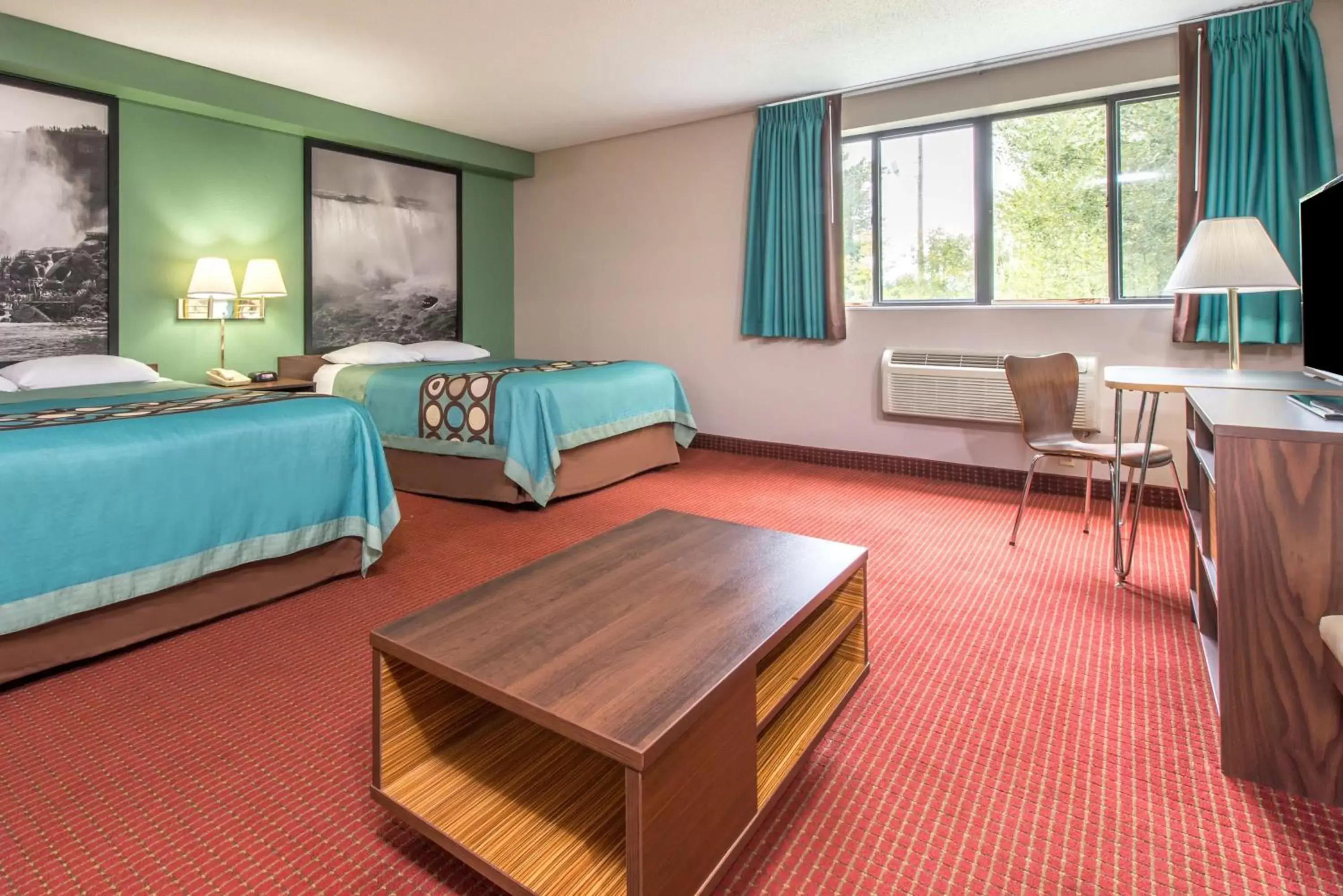 Studio Suite with Two Queen Beds - Non-Smoking in Super 8 by Wyndham Niagara Falls Studio Suite with Two Queen Beds - Non-Smoking in Super 8 by Wyndham Niagara Falls