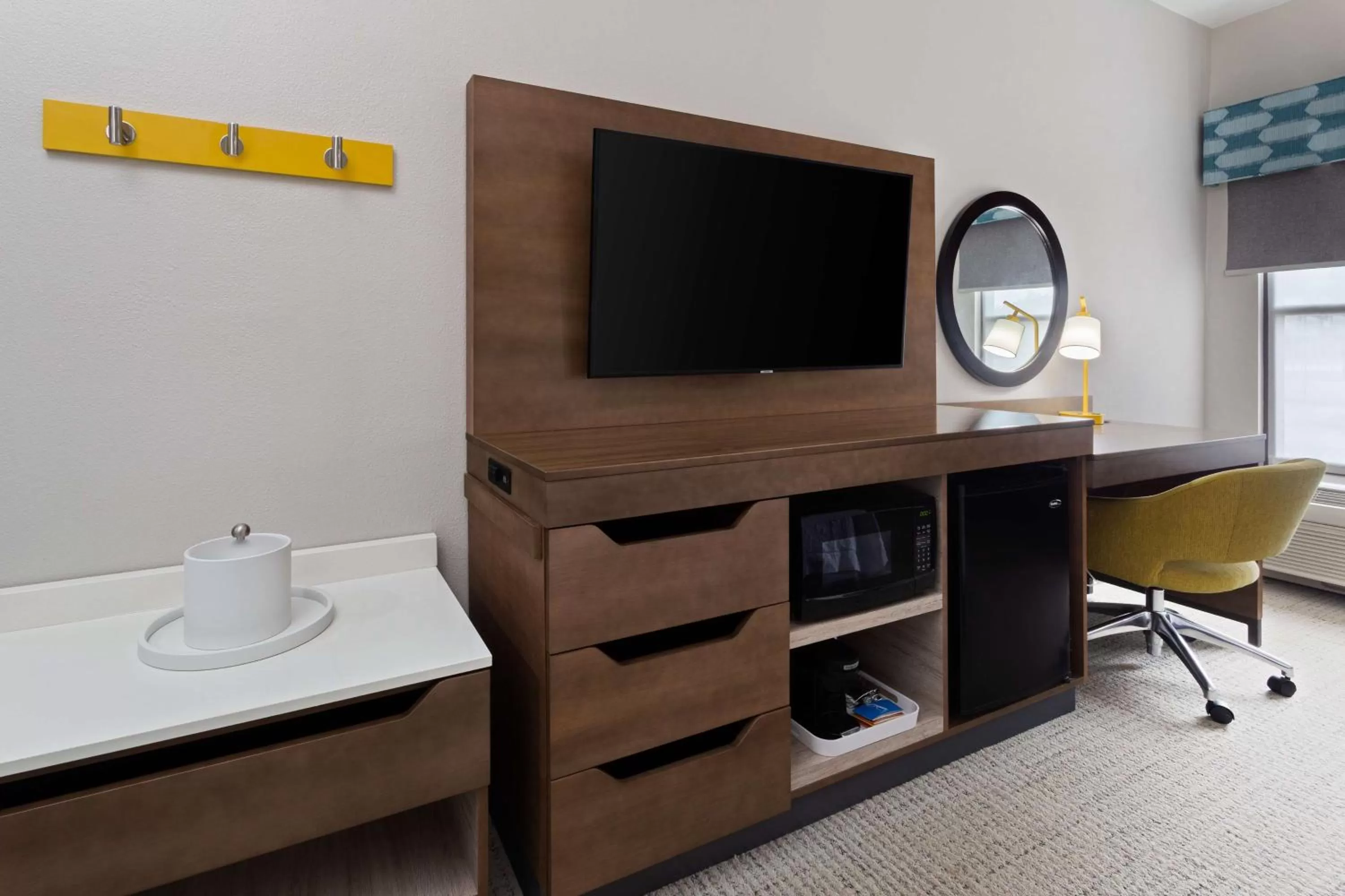 Bedroom in Hampton Inn Perry