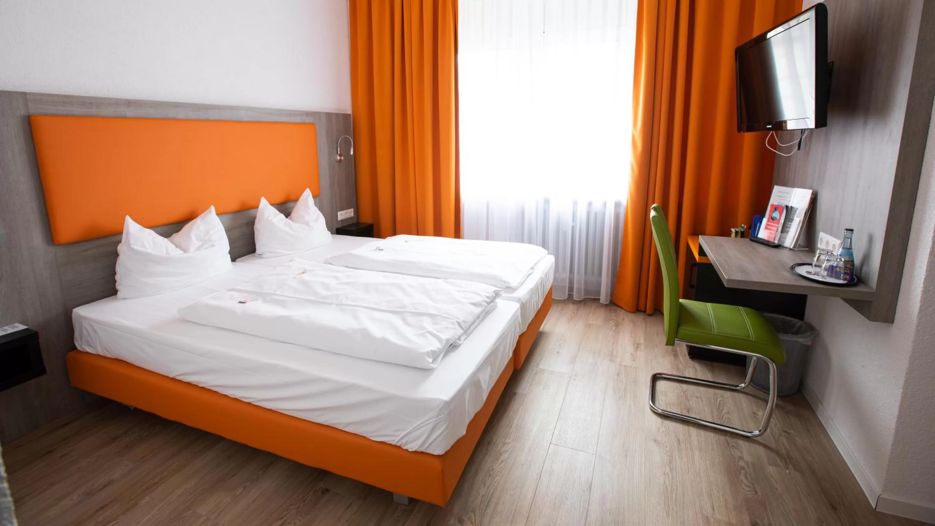 Bed in Hotel Astoria