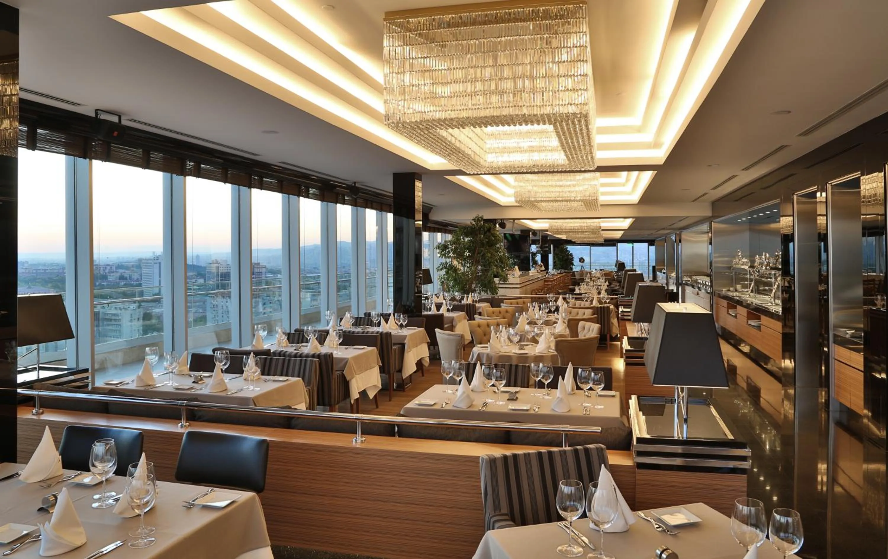 Restaurant/places to eat in Latanya Hotel Ankara