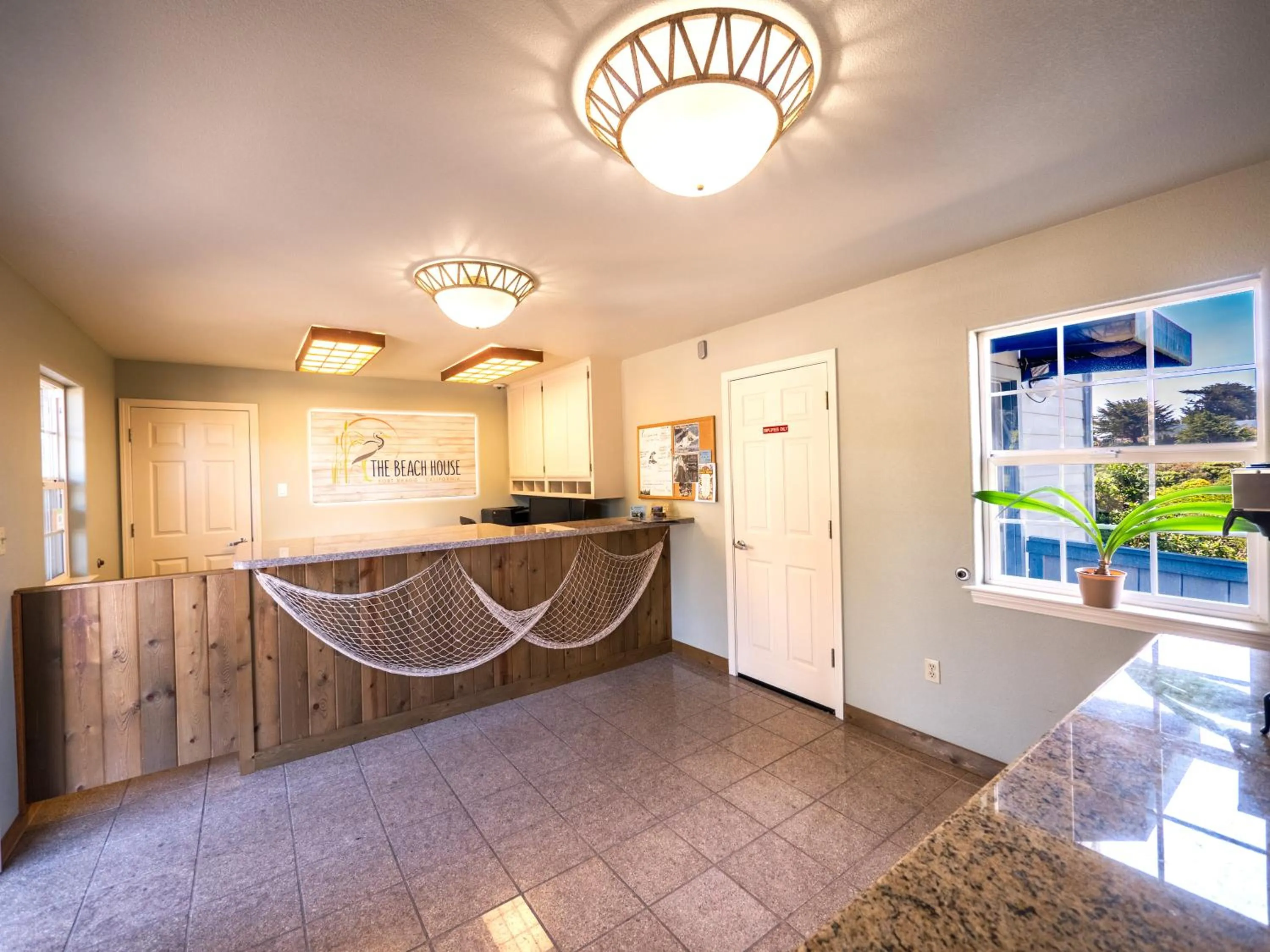 Lobby or reception in Beach House Inn