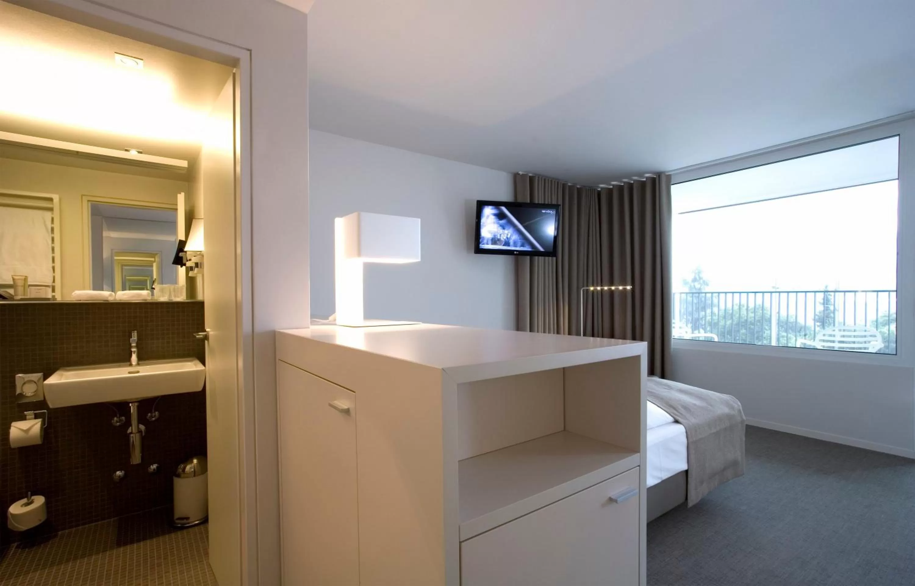 Photo of the whole room, Bed in Hotel Lavaux