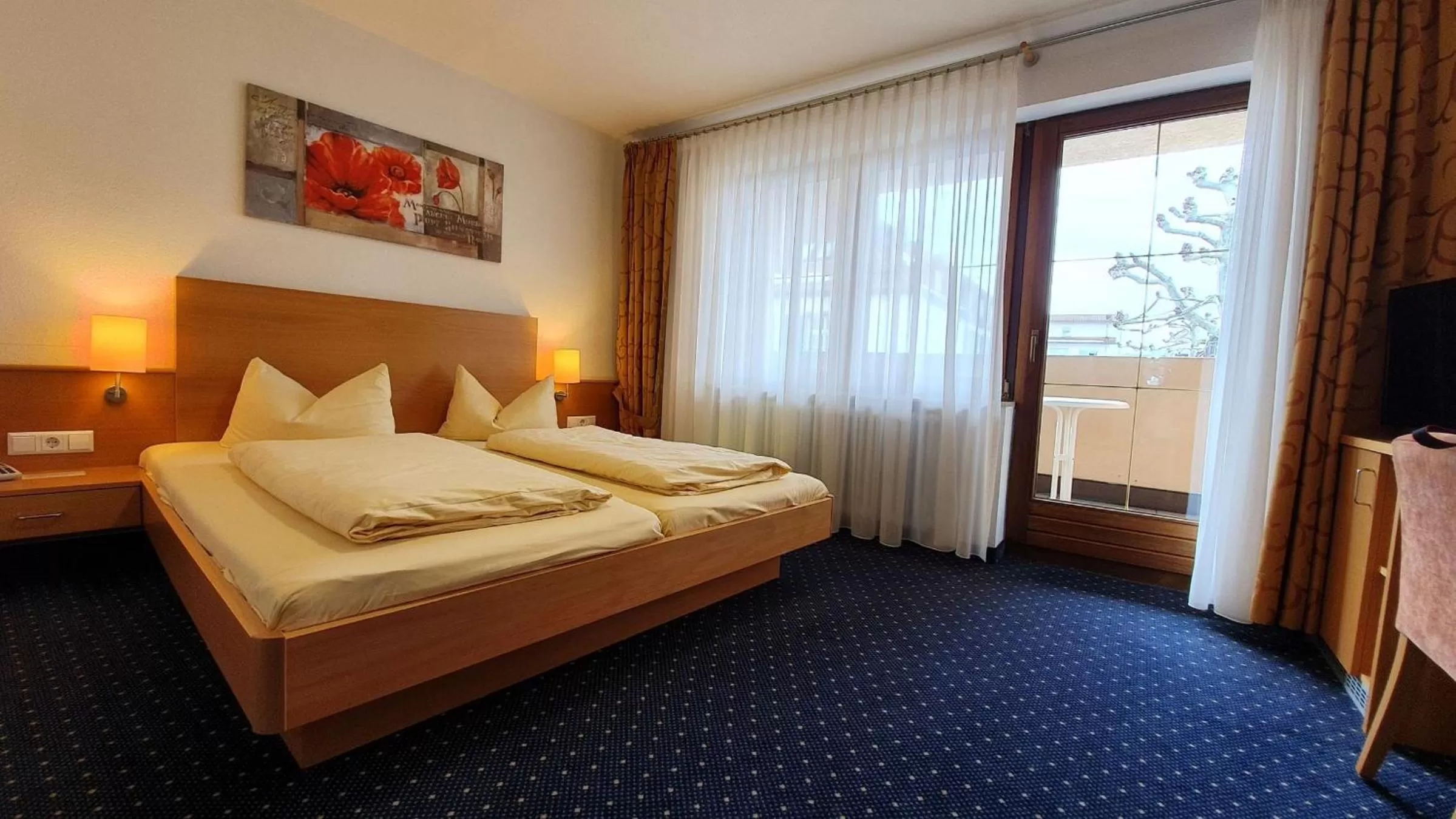 Photo of the whole room, Bed in Hotel Restaurant Adler