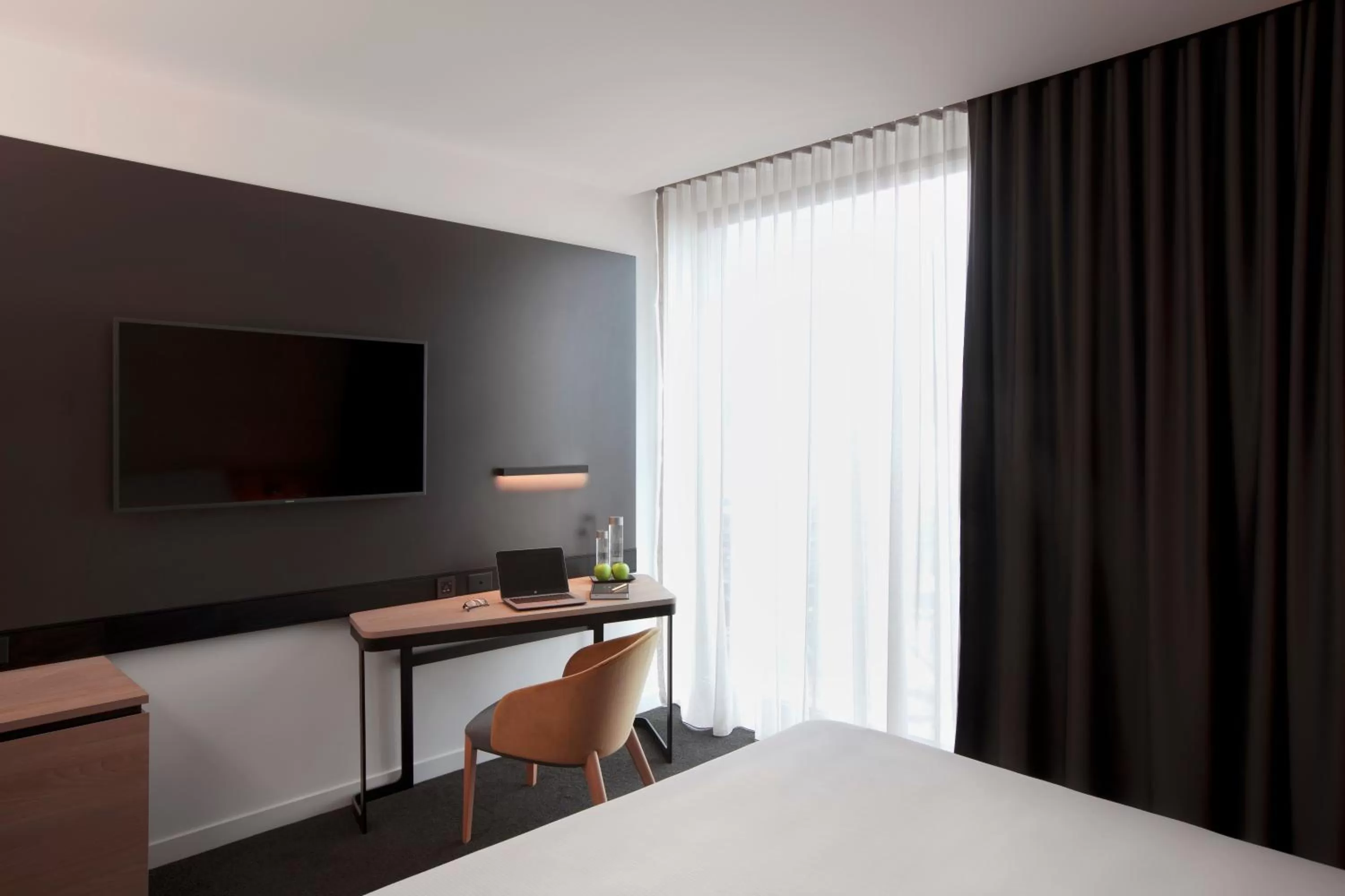 TV and multimedia, Bed in Novotel Melbourne South Wharf