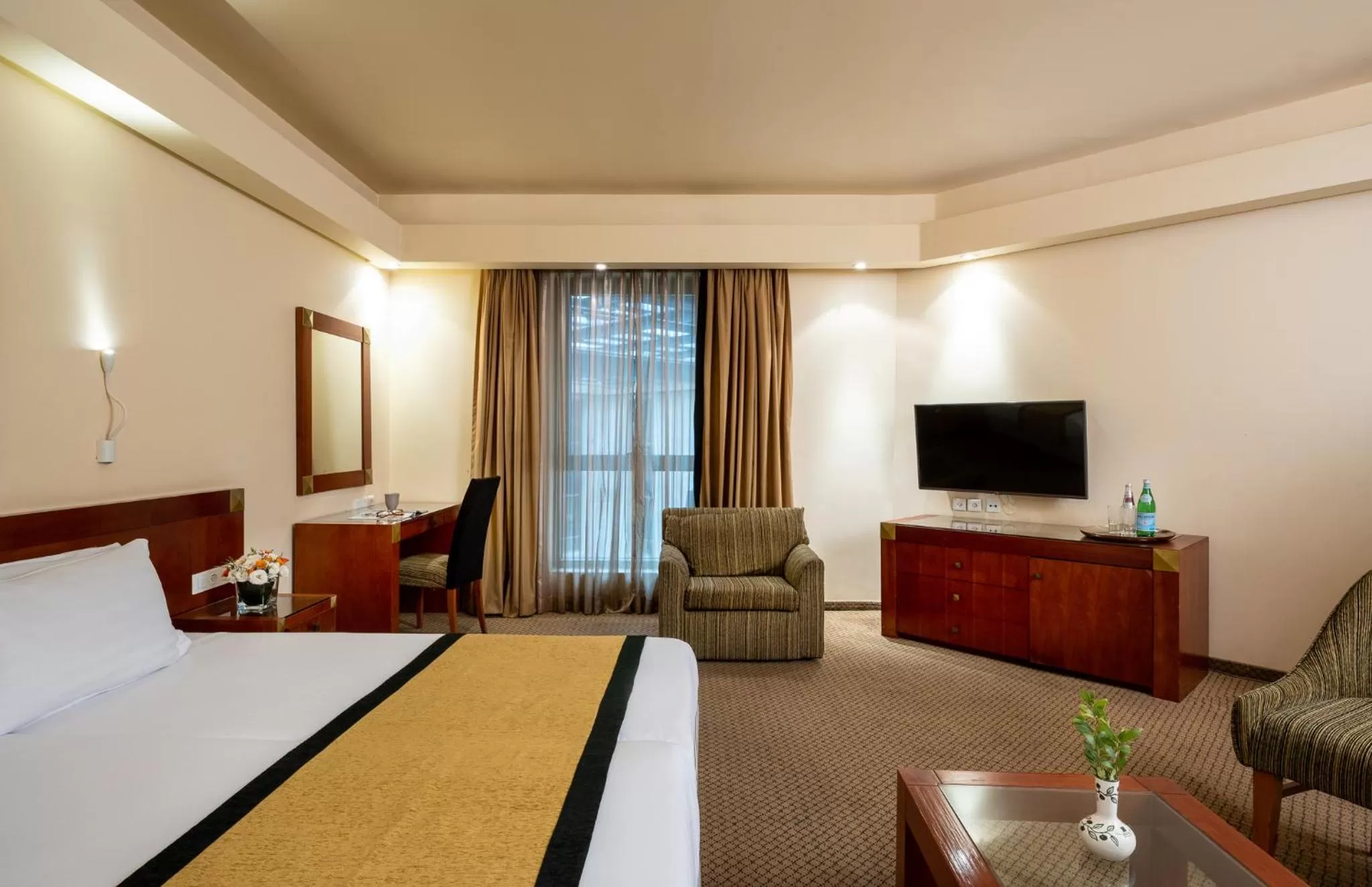 TV and multimedia, Bed in Olive Tree Hotel
