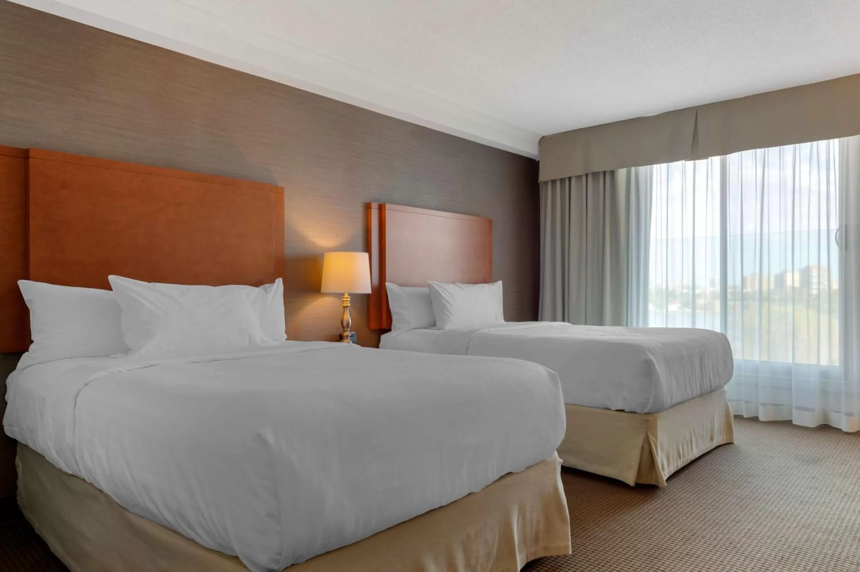 Photo of the whole room, Bed in Best Western Plus Gatineau-Ottawa Downtown