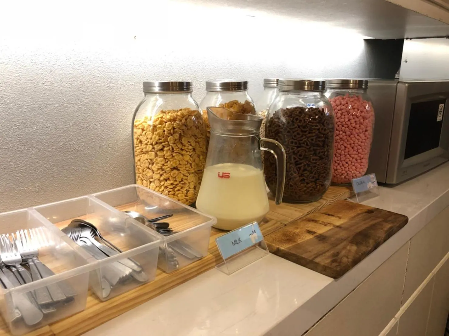 Breakfast in Kinnon Deluxe Hostel Coworking Cafe