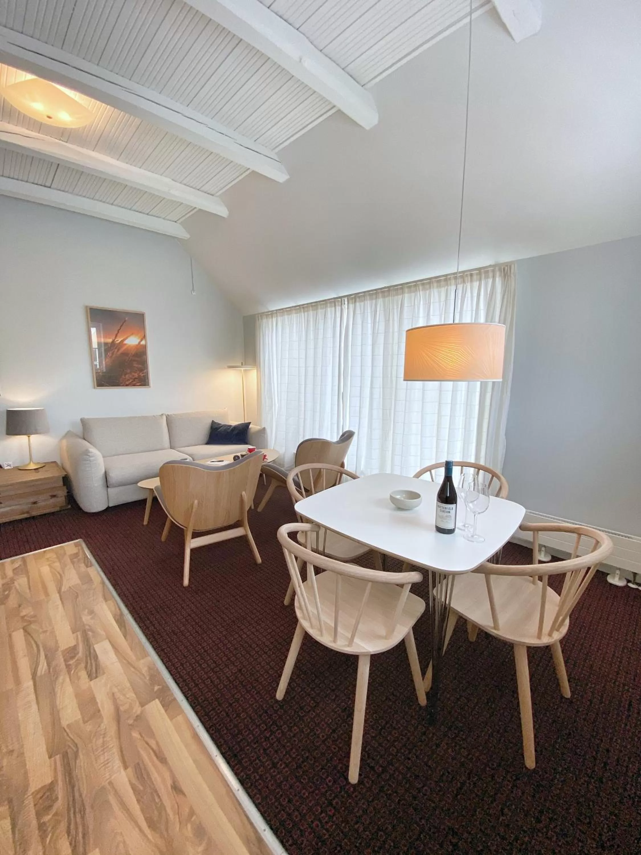 Dining area in Skagen Harbour Hotel