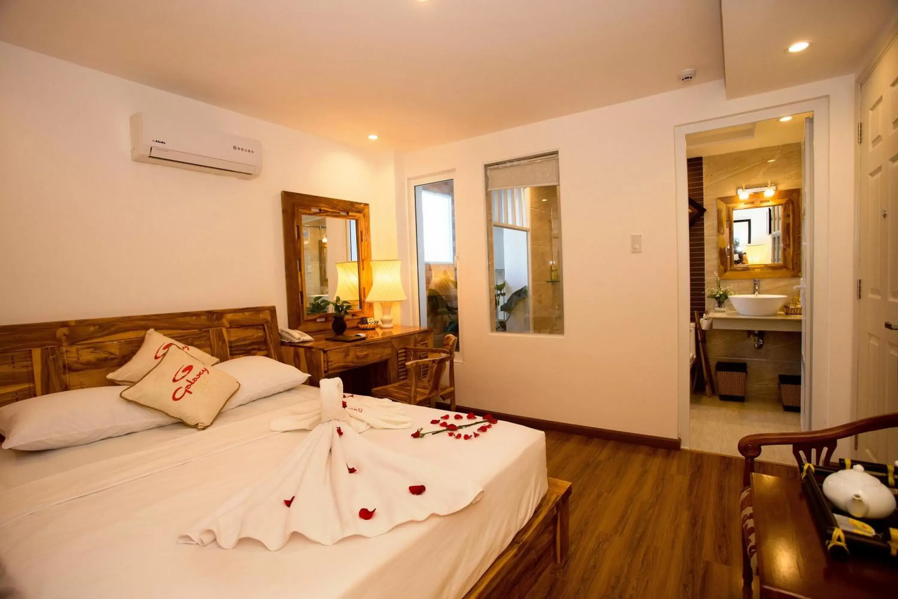 Superior Double Room in Rex Hotel & Apartment Superior Double Room in Rex Hotel & Apartment