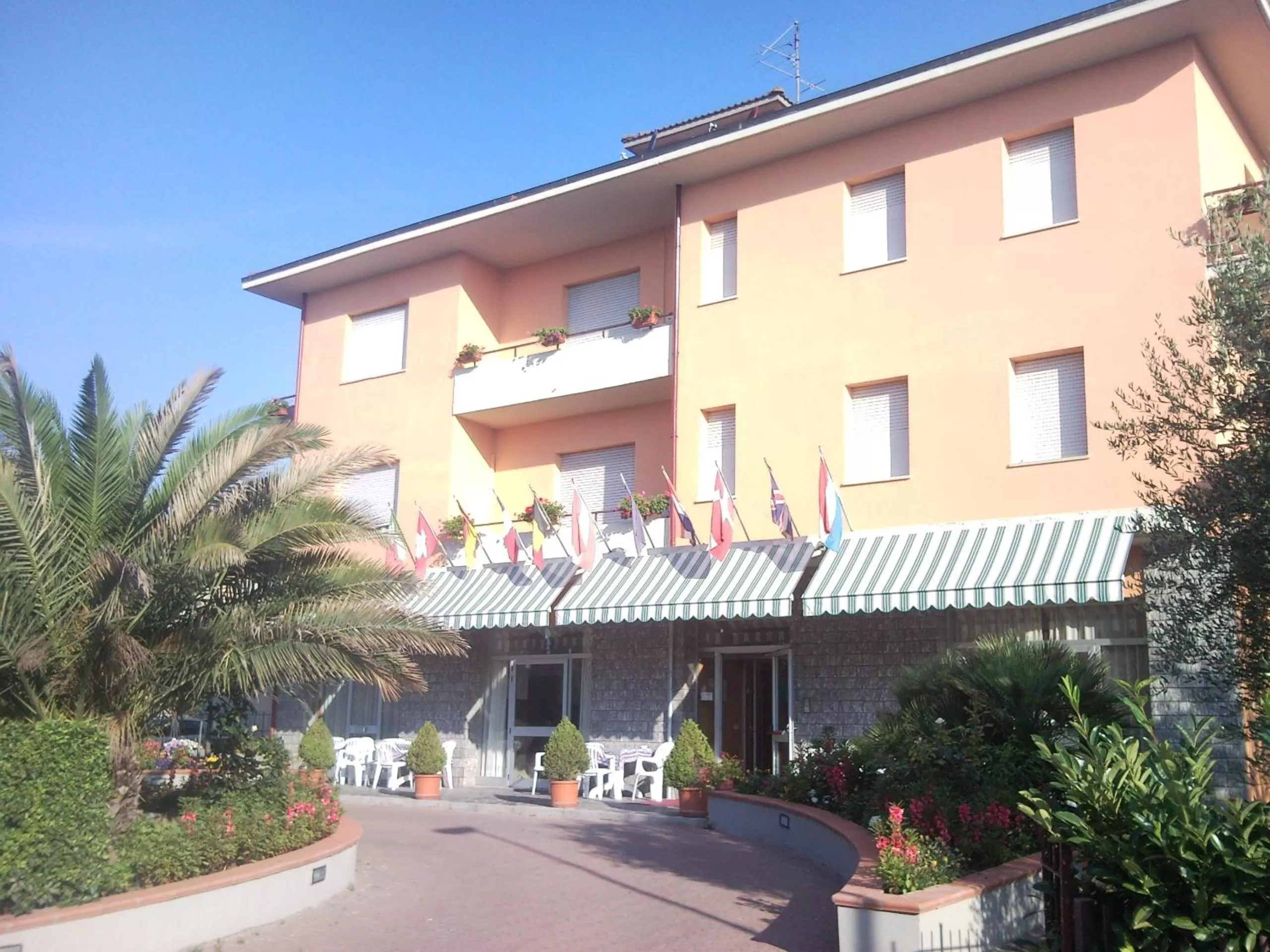 Facade/entrance in Hotel Trasimeno Bittarelli