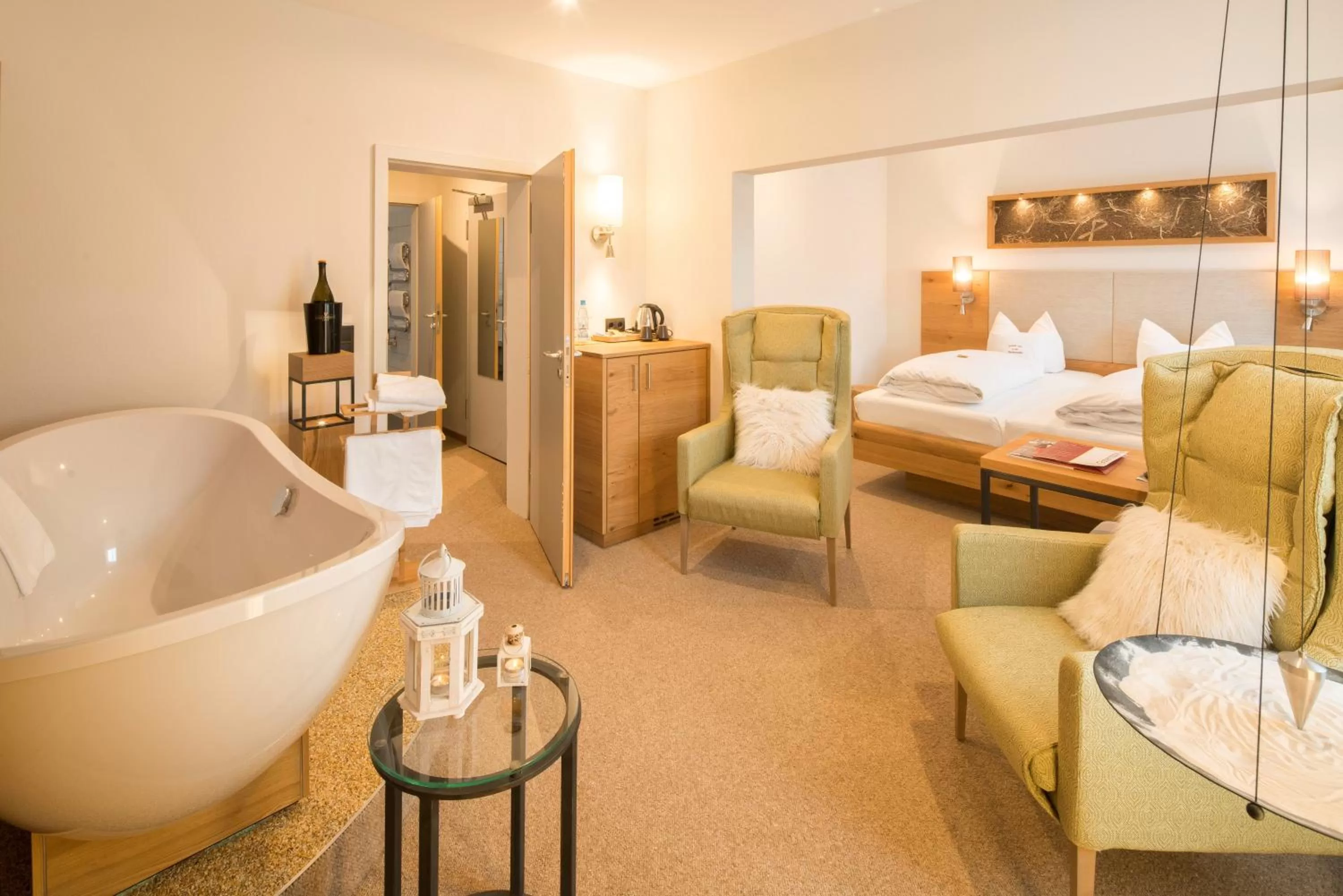 Photo of the whole room, Bed in Hotel Hartl's Lindenmühle