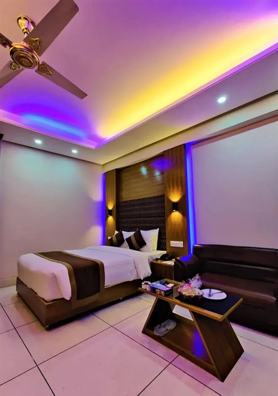 Superior Double Room in Asia Pacific Hotel Superior Double Room in Asia Pacific Hotel