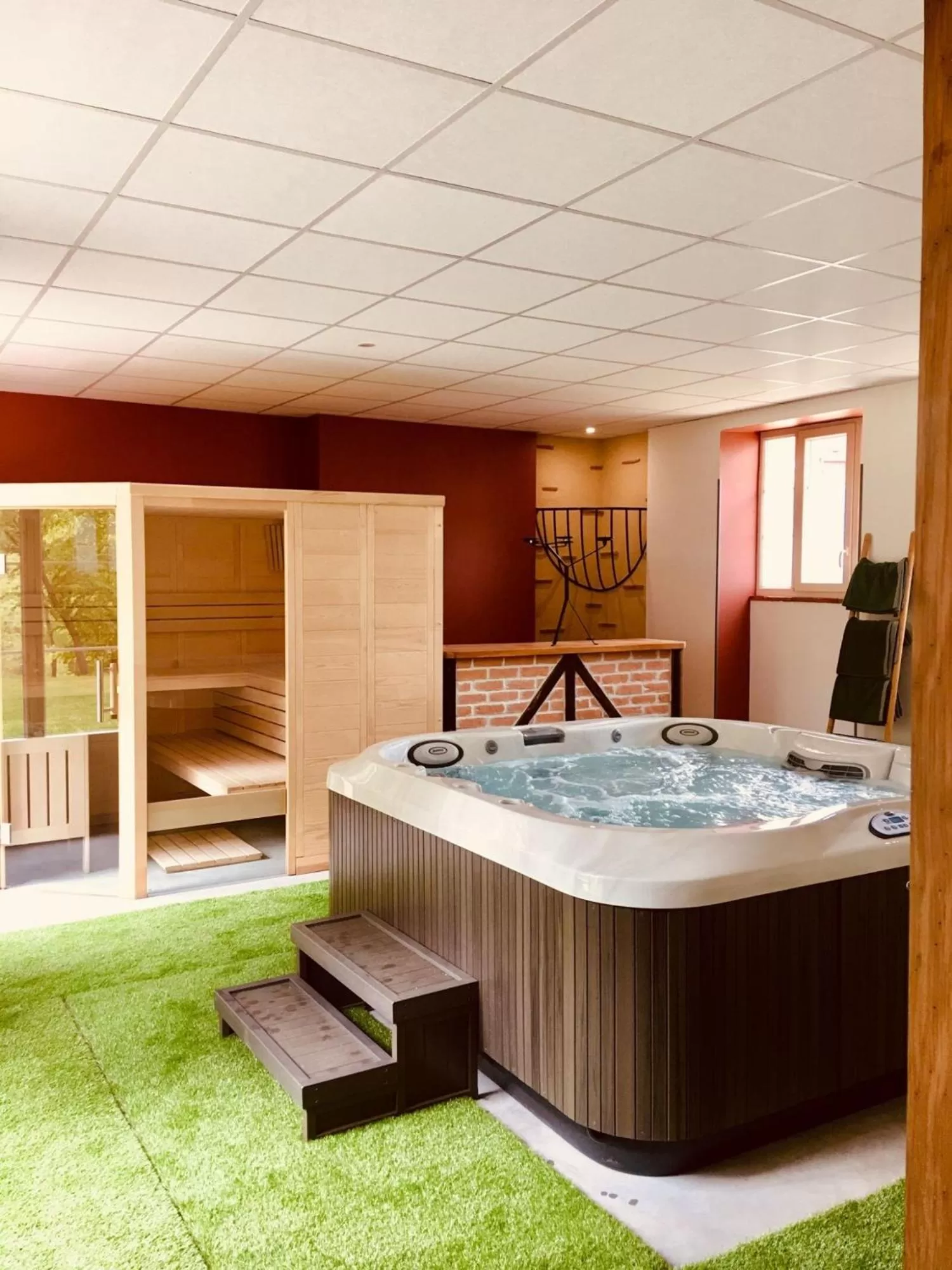 Hot Tub in Maison D'hôtes Sainte-Marie