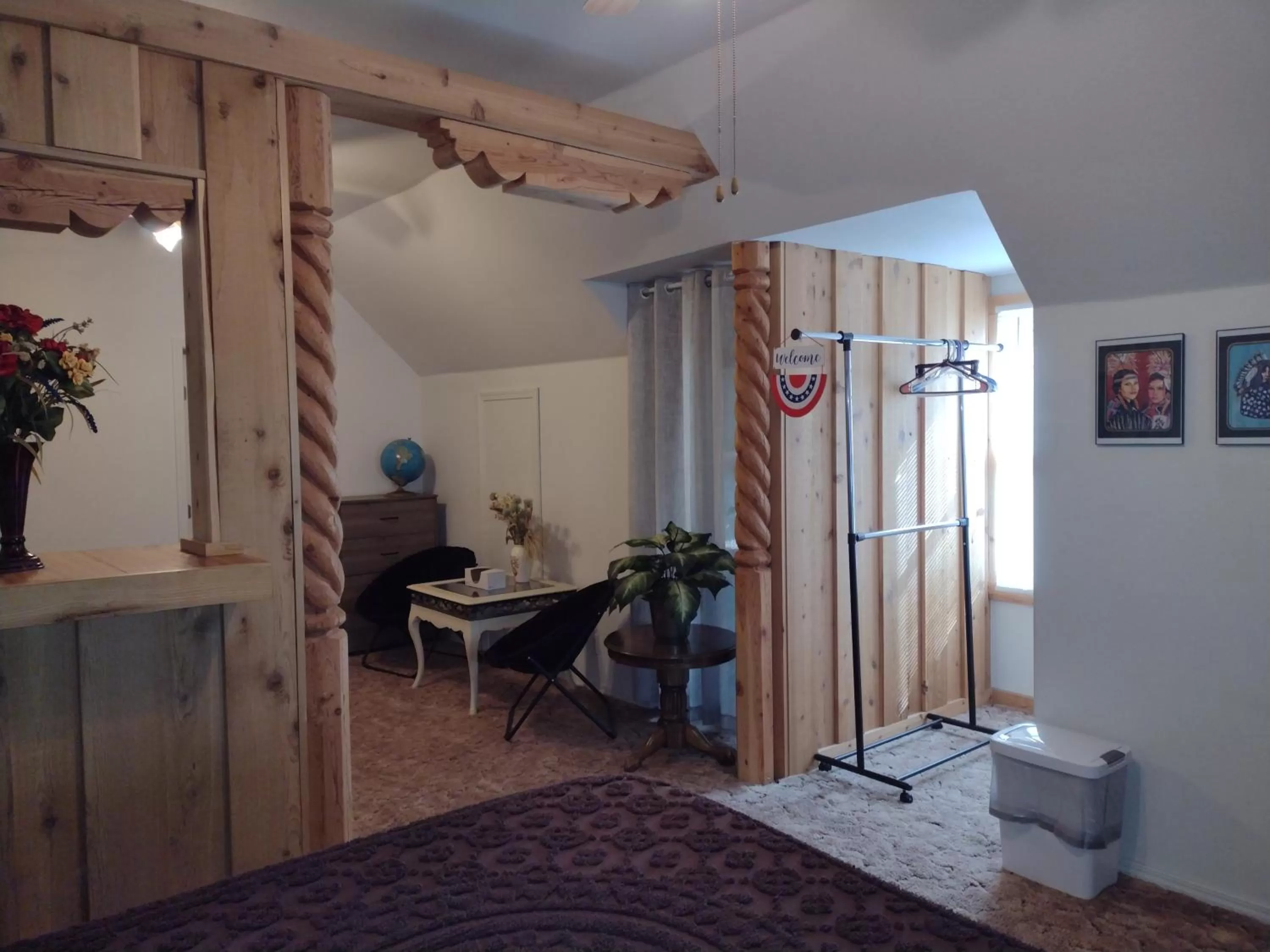 Living room in Quiet upstairs studio close to town 420 friendly