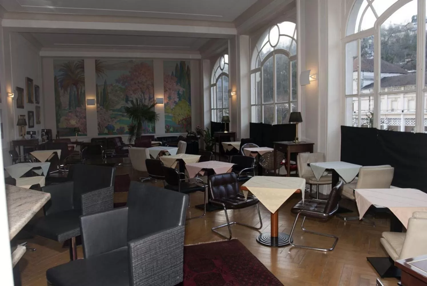 Lounge or bar, Restaurant/Places to Eat in Acacias Apparts Hotel