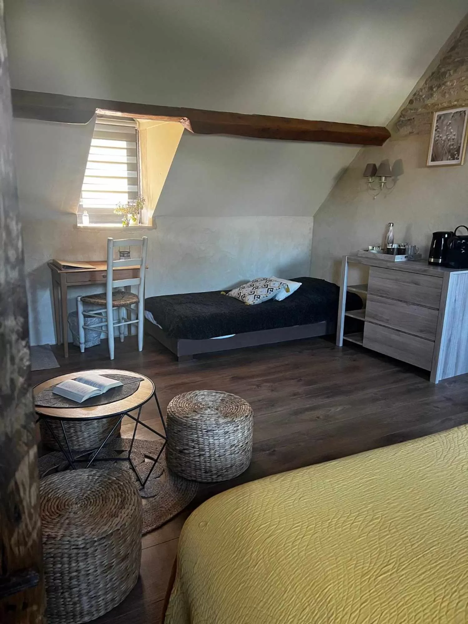Bedroom, Bed in Le mas Normand