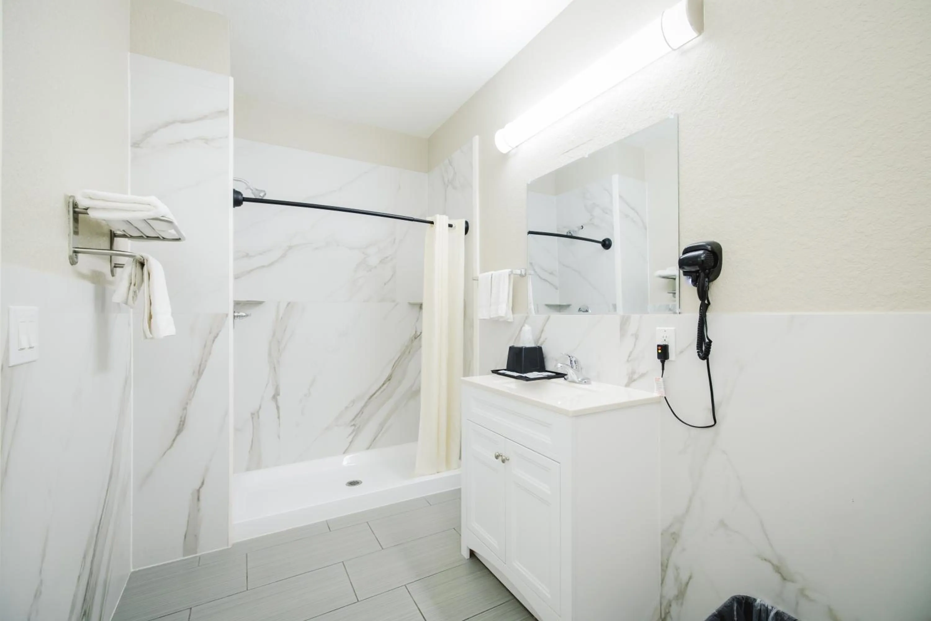 Winchester Inn and Suites Humble/IAH/North Houston