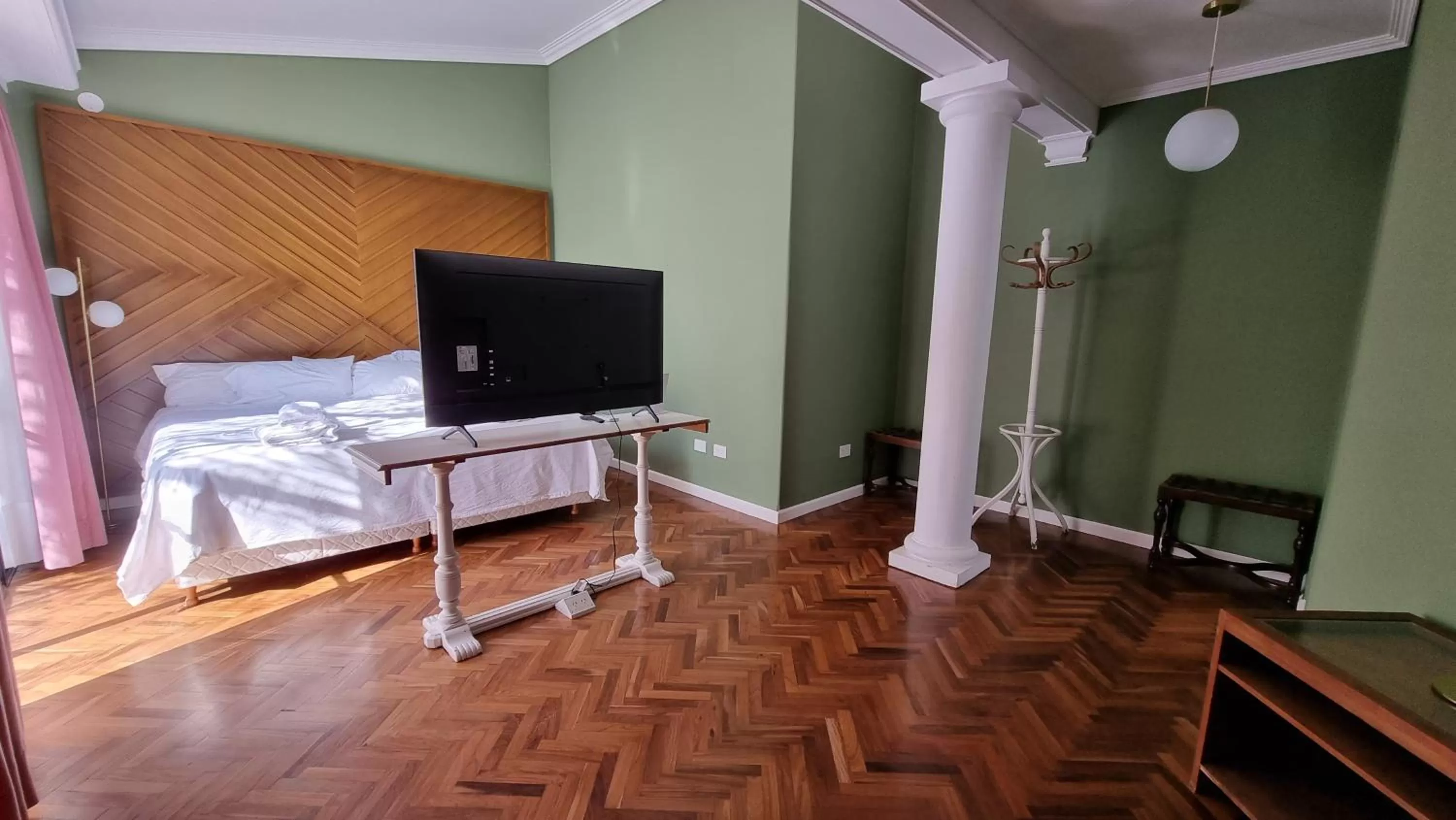 TV/Entertainment Center in El Cerquero, Casa de Huéspedes