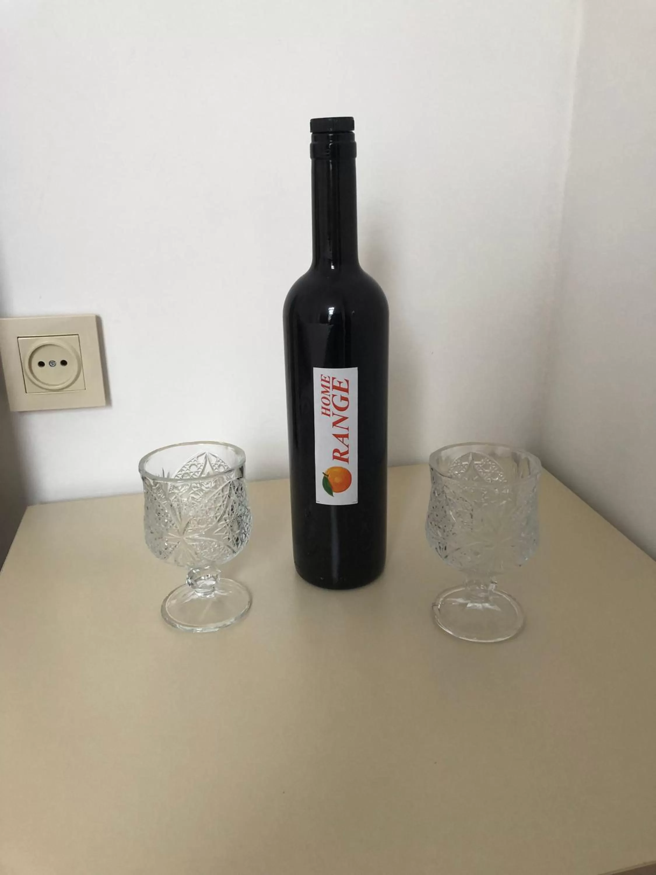 Drinks in Orange Home Hotel