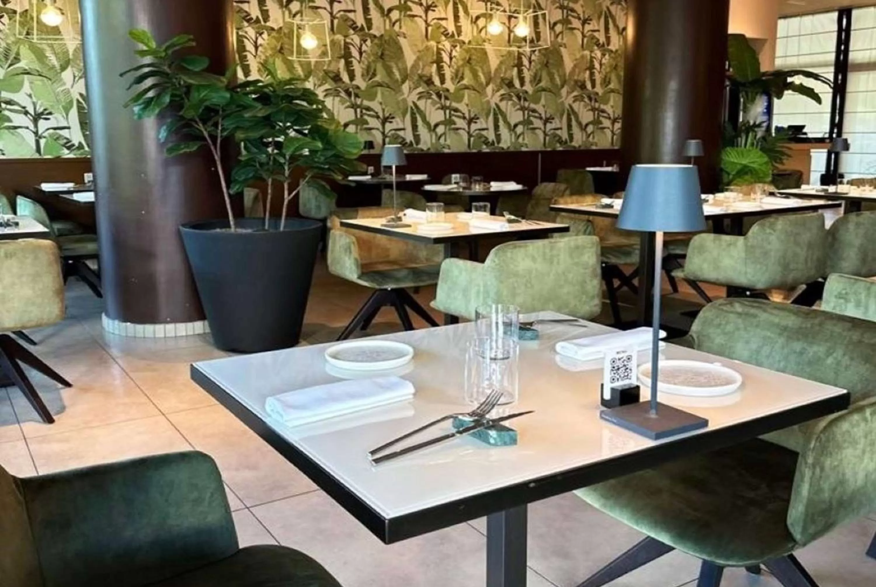 Restaurant/places to eat in Ramada Plaza by Wyndham Milano