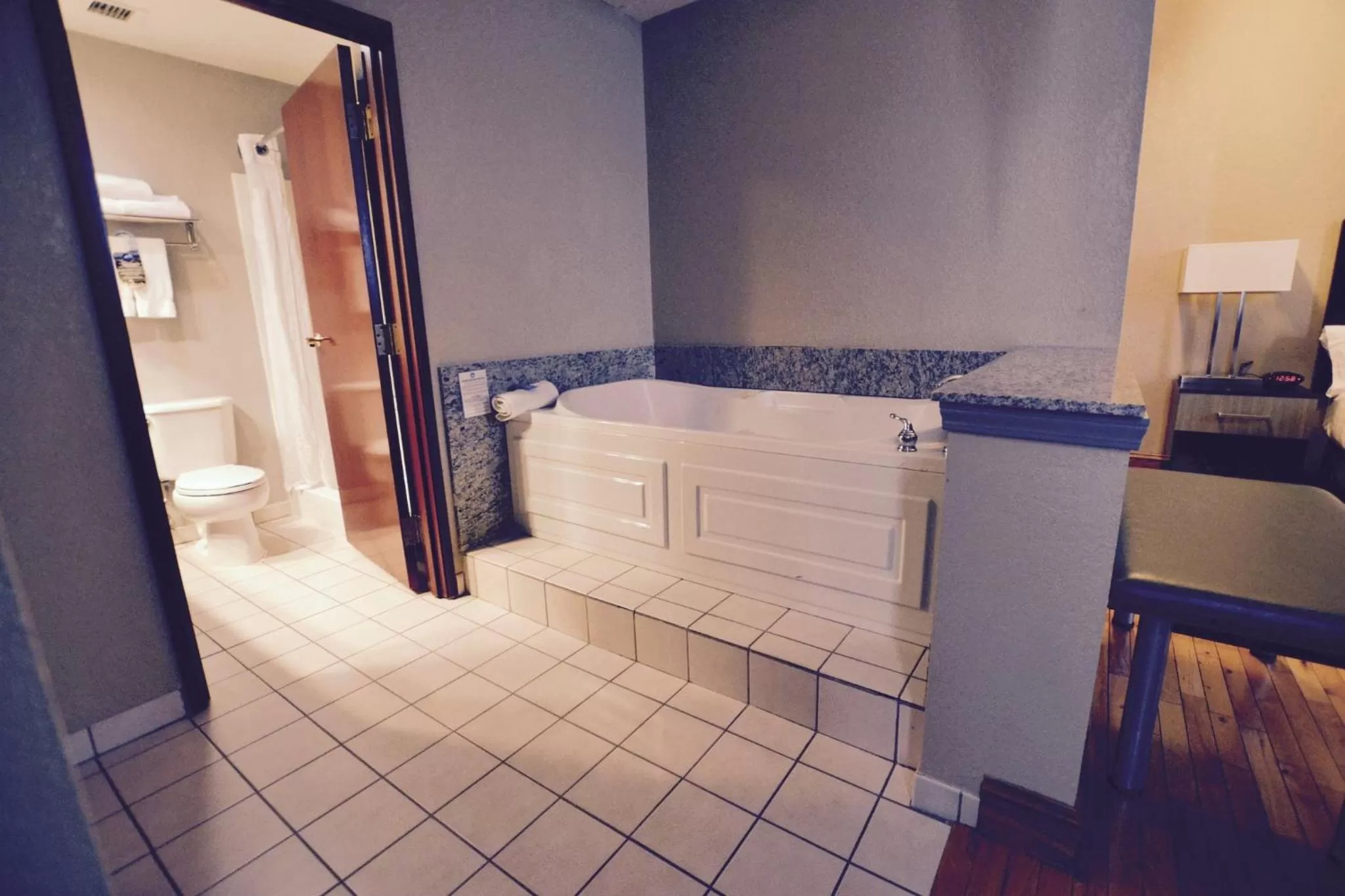 Photo of the whole room in Holiday Inn Express Cleveland Downtown by IHG