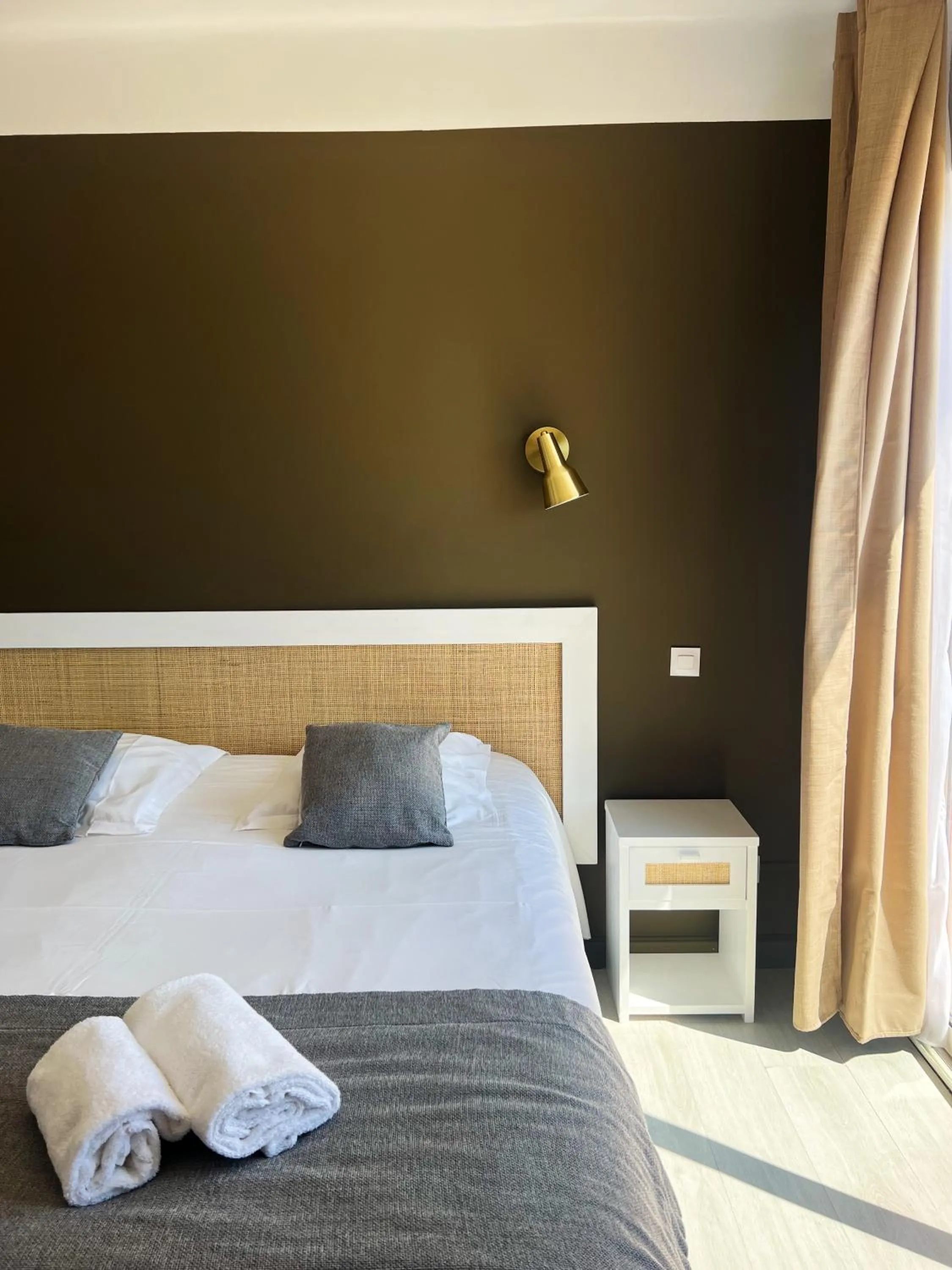 Bed in Hotel La Potiniere