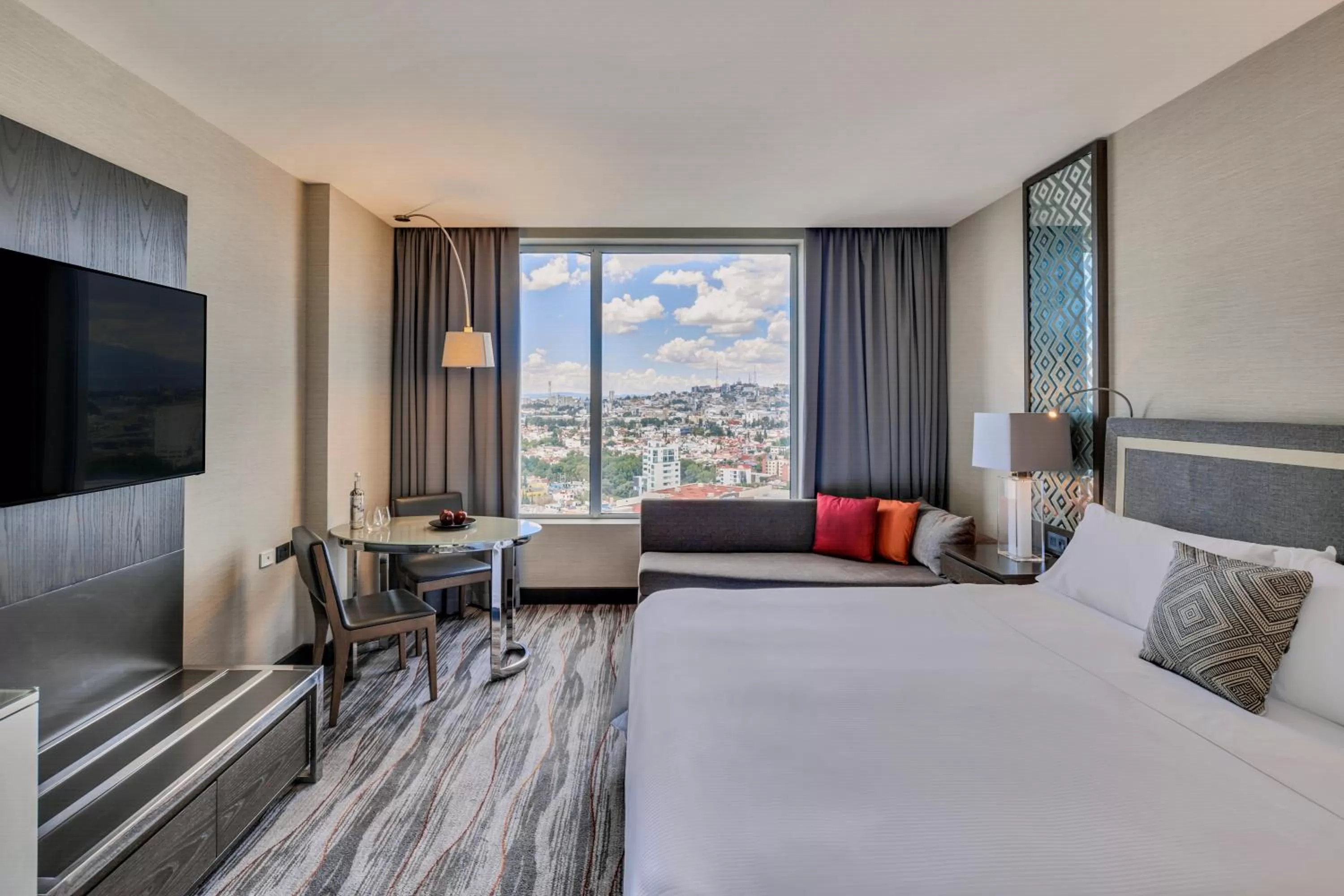 Bed in Grand Fiesta Americana Puebla Angelópolis