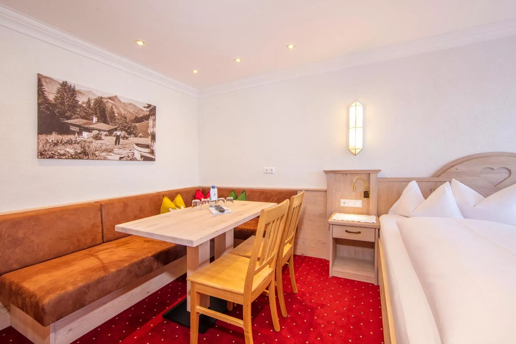 Photo of the whole room, Bed in Hotel Serles