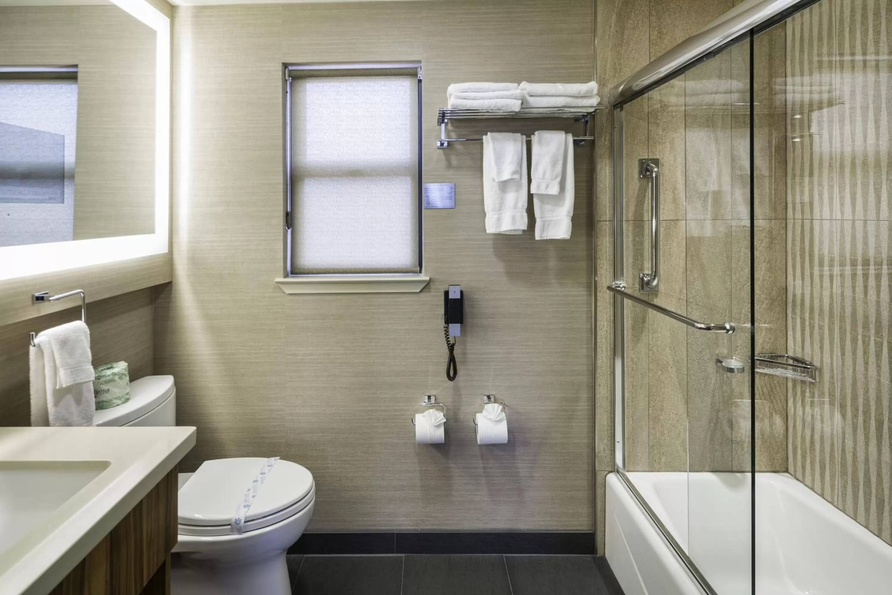 Bathroom in Hotel Strata