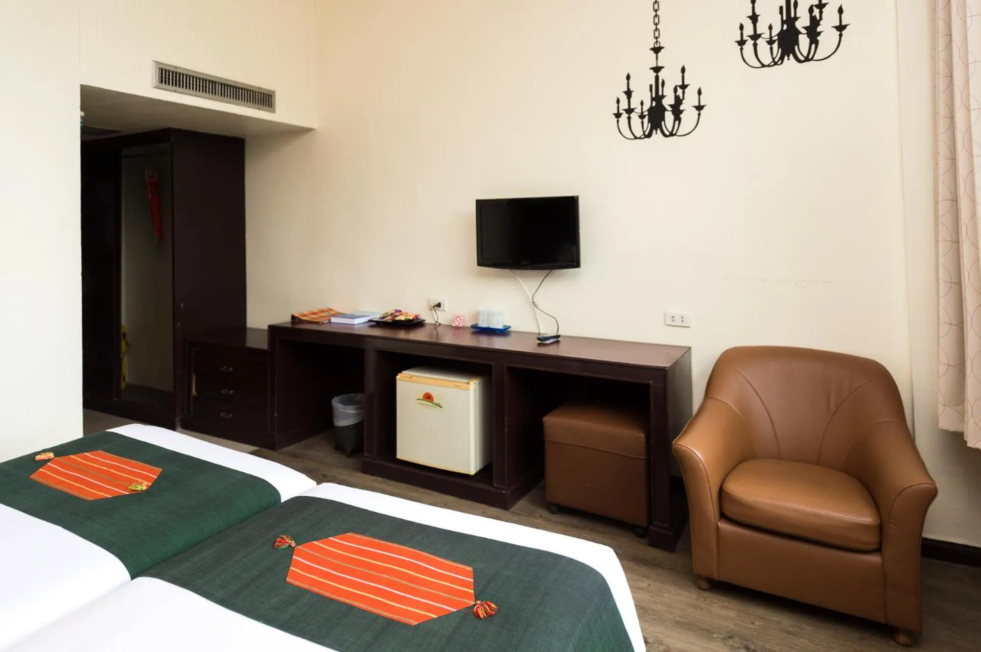 Decorative detail, Bed in River Kwai Hotel