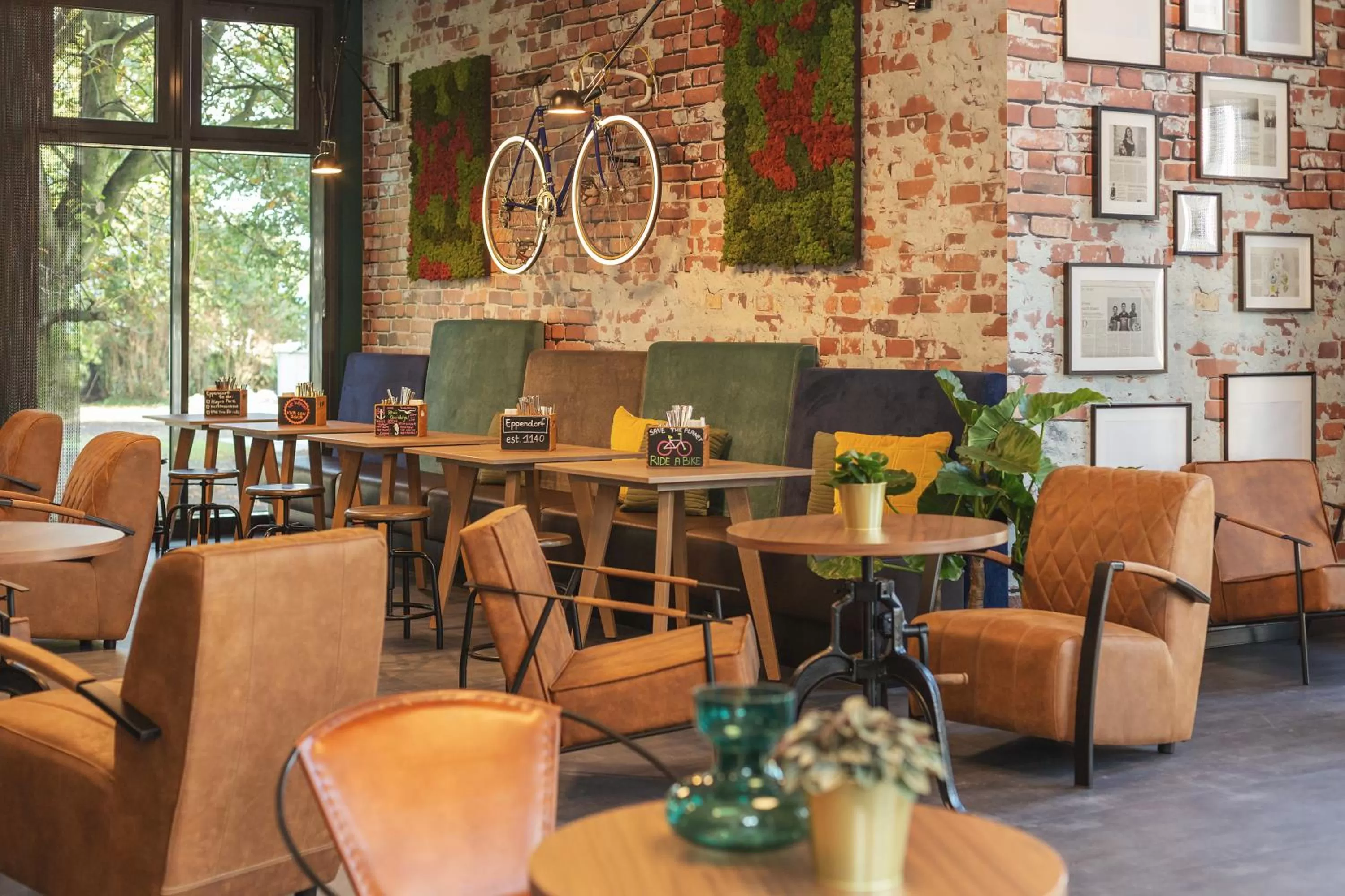 Restaurant/places to eat in Holiday Inn - the niu, Bricks Hamburg Eppendorf by IHG