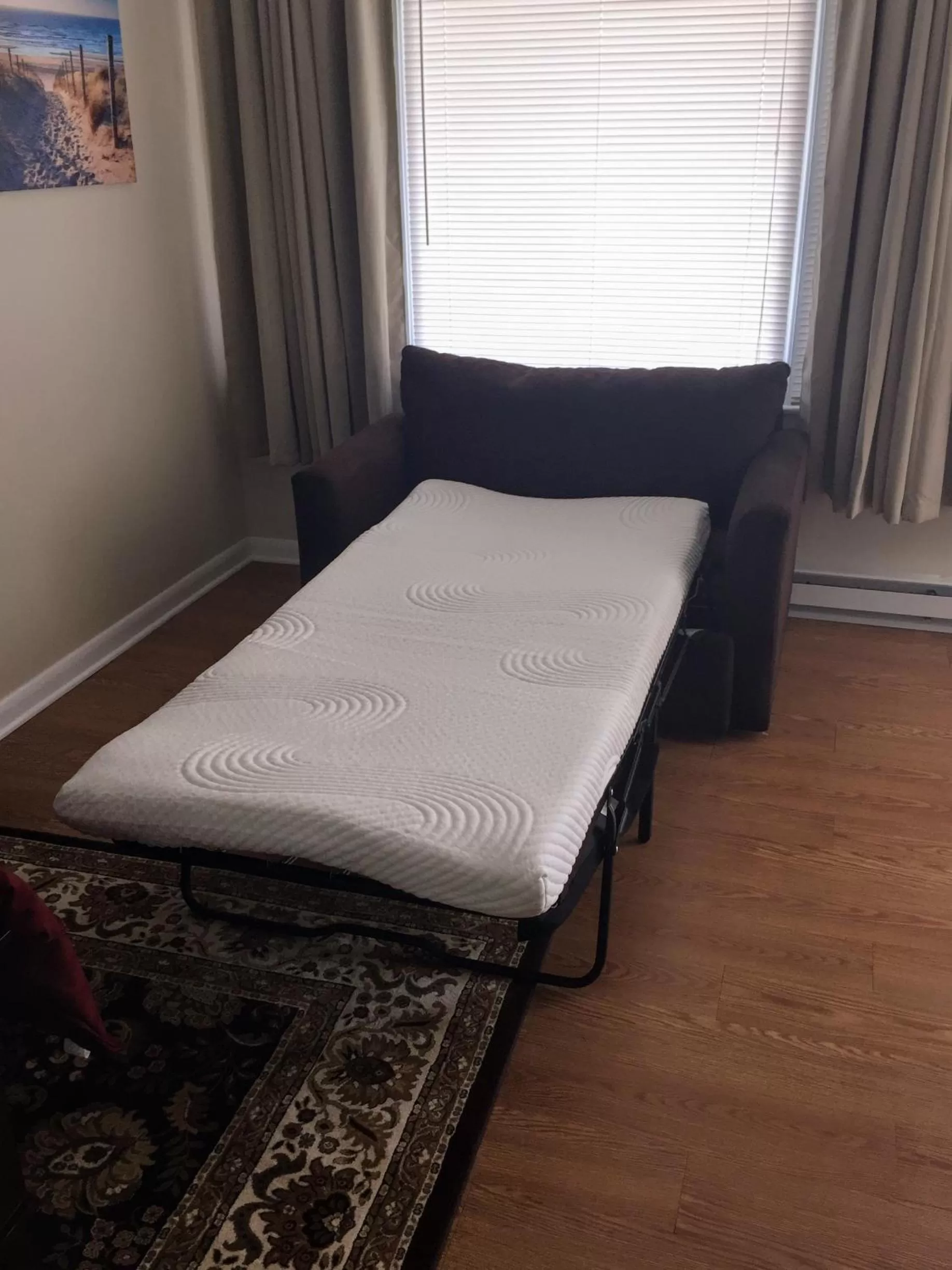 Bed in Shore Road Inn