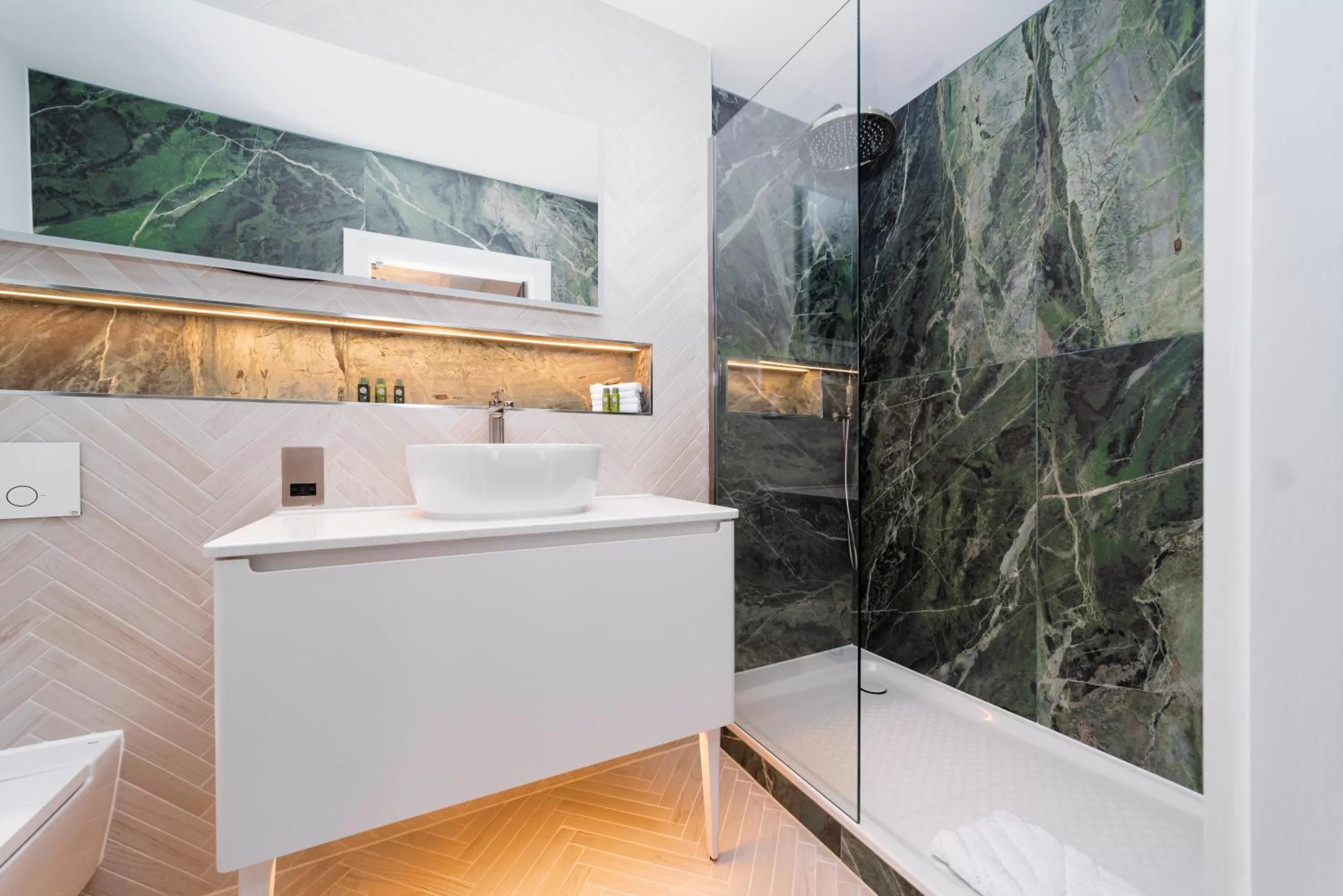 Bathroom in No.4 Carlton