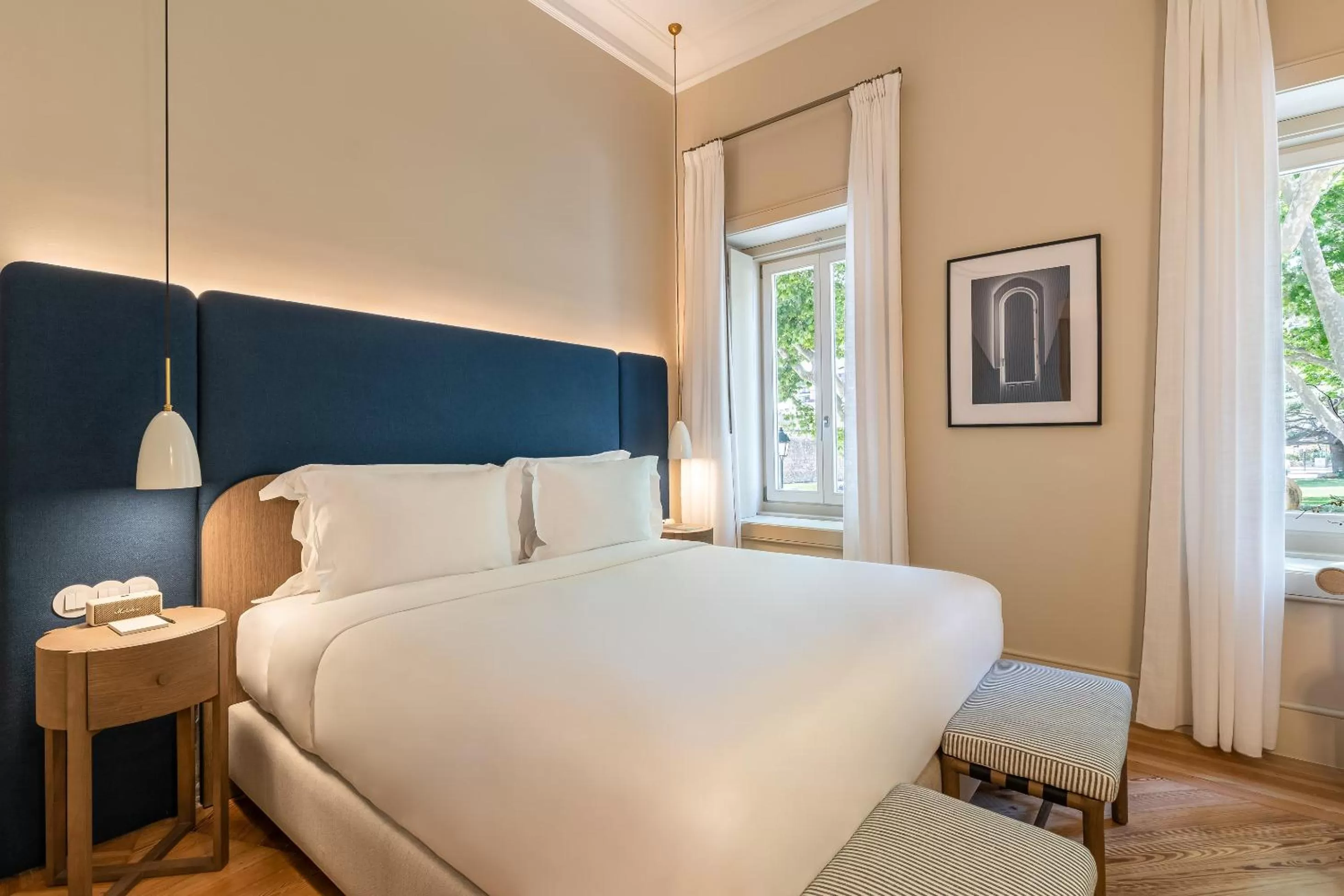 Bedroom, Bed in Artsy Cascais