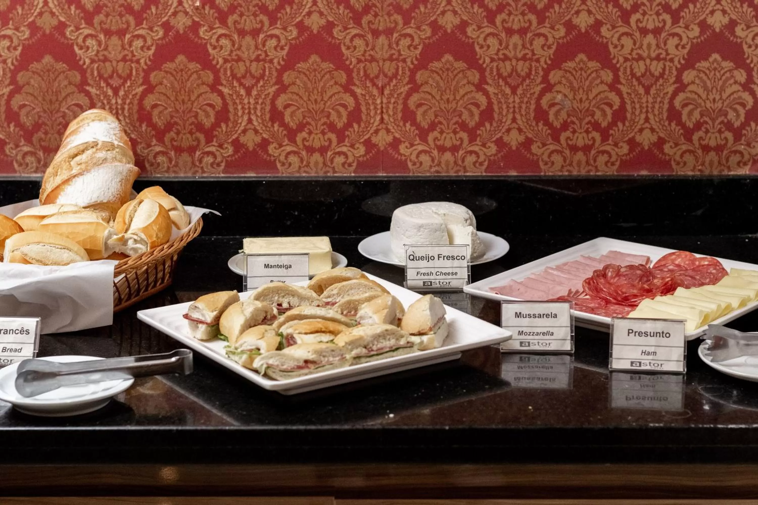 Breakfast in Astor Hotel