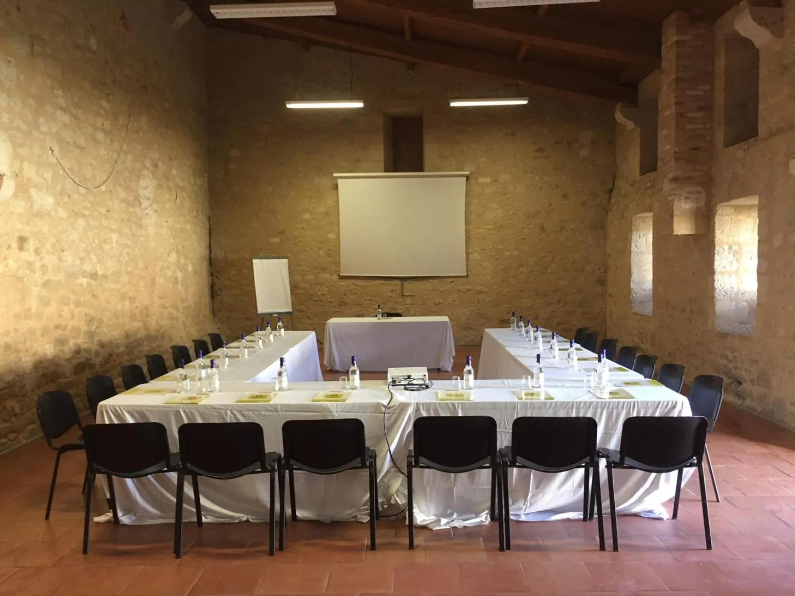 Banquet/Function facilities in Logis Hôtel Restaurant La Citadelle
