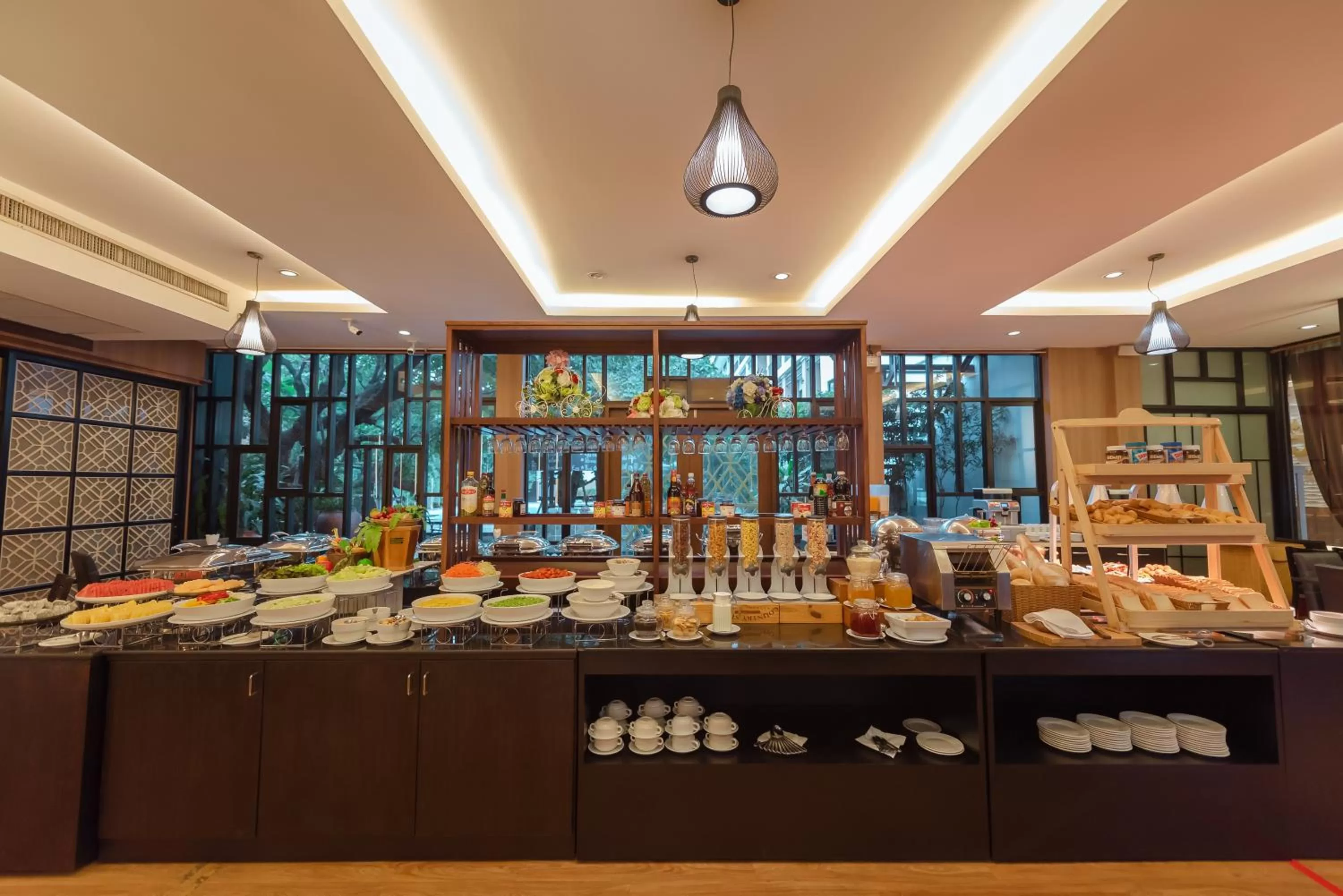 Restaurant/places to eat in The Pannarai Hotel