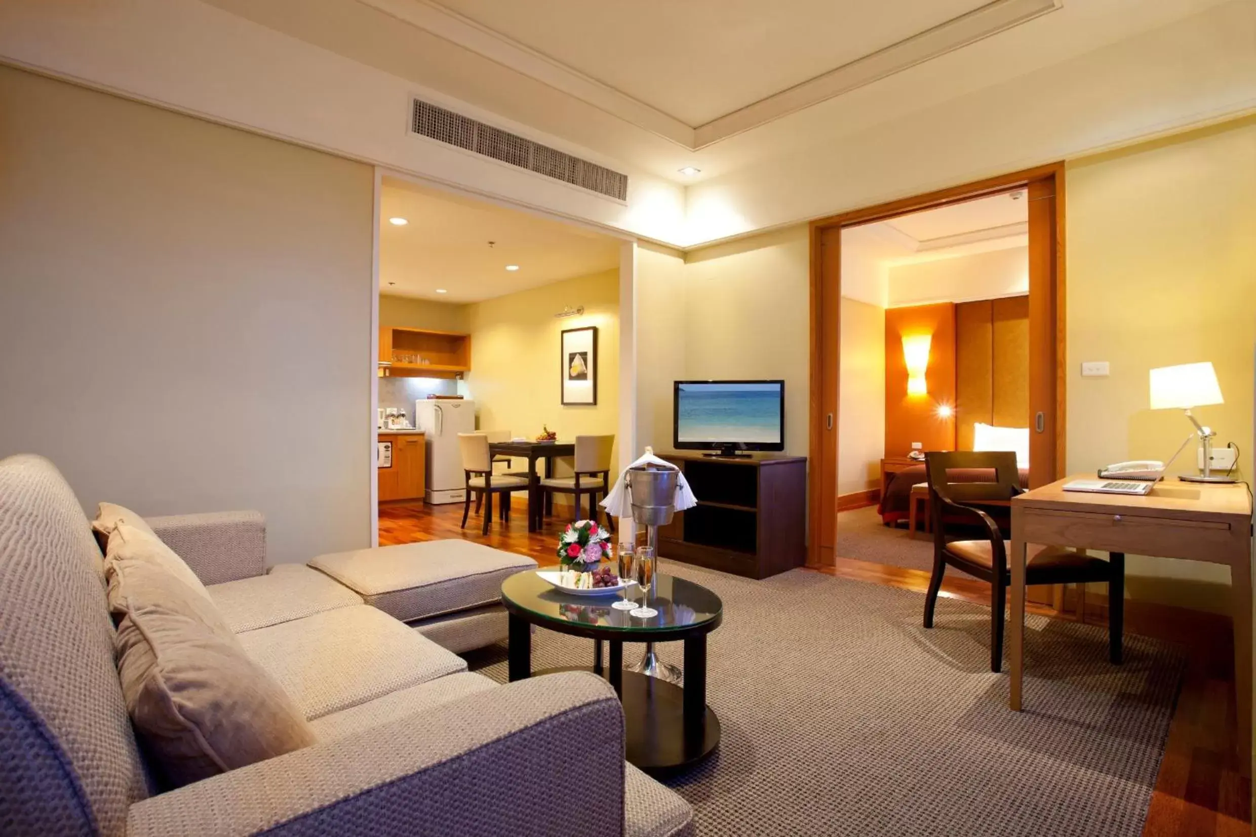 Residence One Bedroom King in Centara Hotel Hat Yai Residence One Bedroom King in Centara Hotel Hat Yai
