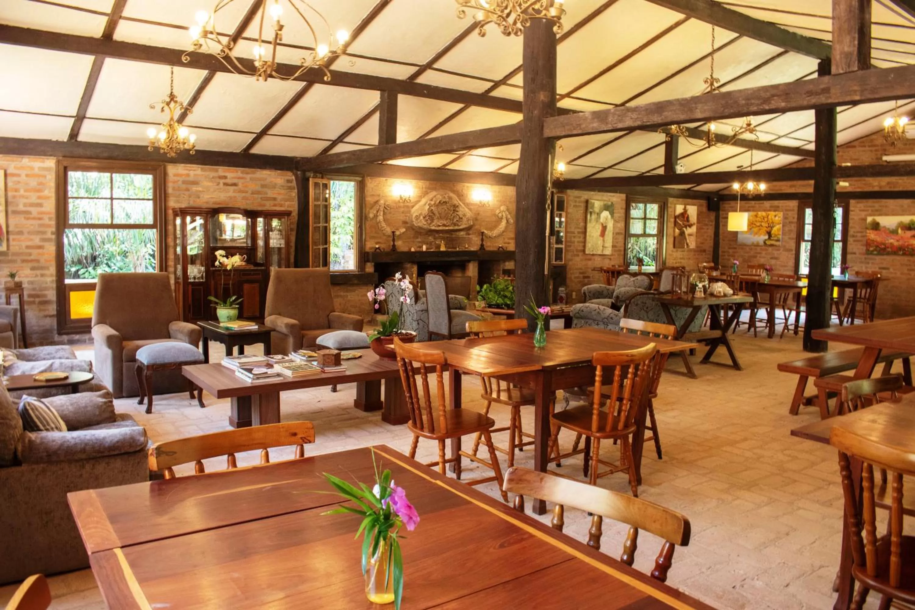 Restaurant/places to eat in Hotel Santa Esmeralda