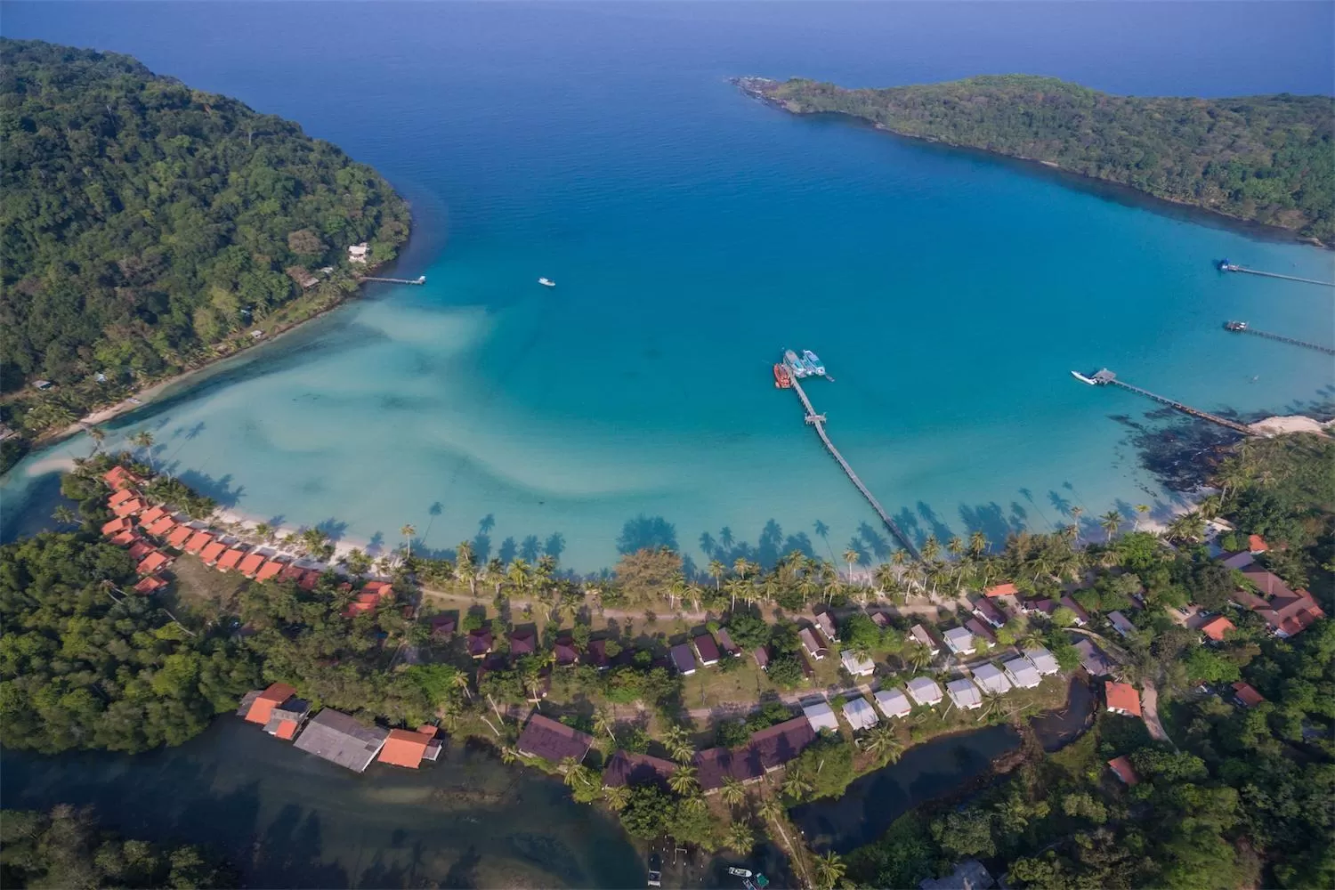 Property building in Siam Beach Resort Koh Kood